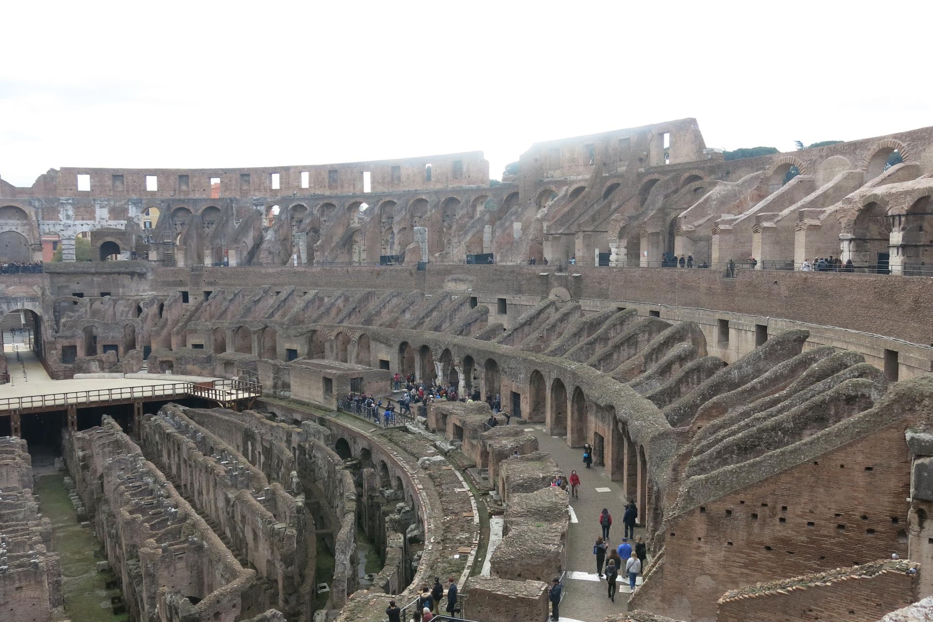 Rome: Small-Group Colosseum Arena and Forum Tour Adults Only - Thumbnail 3