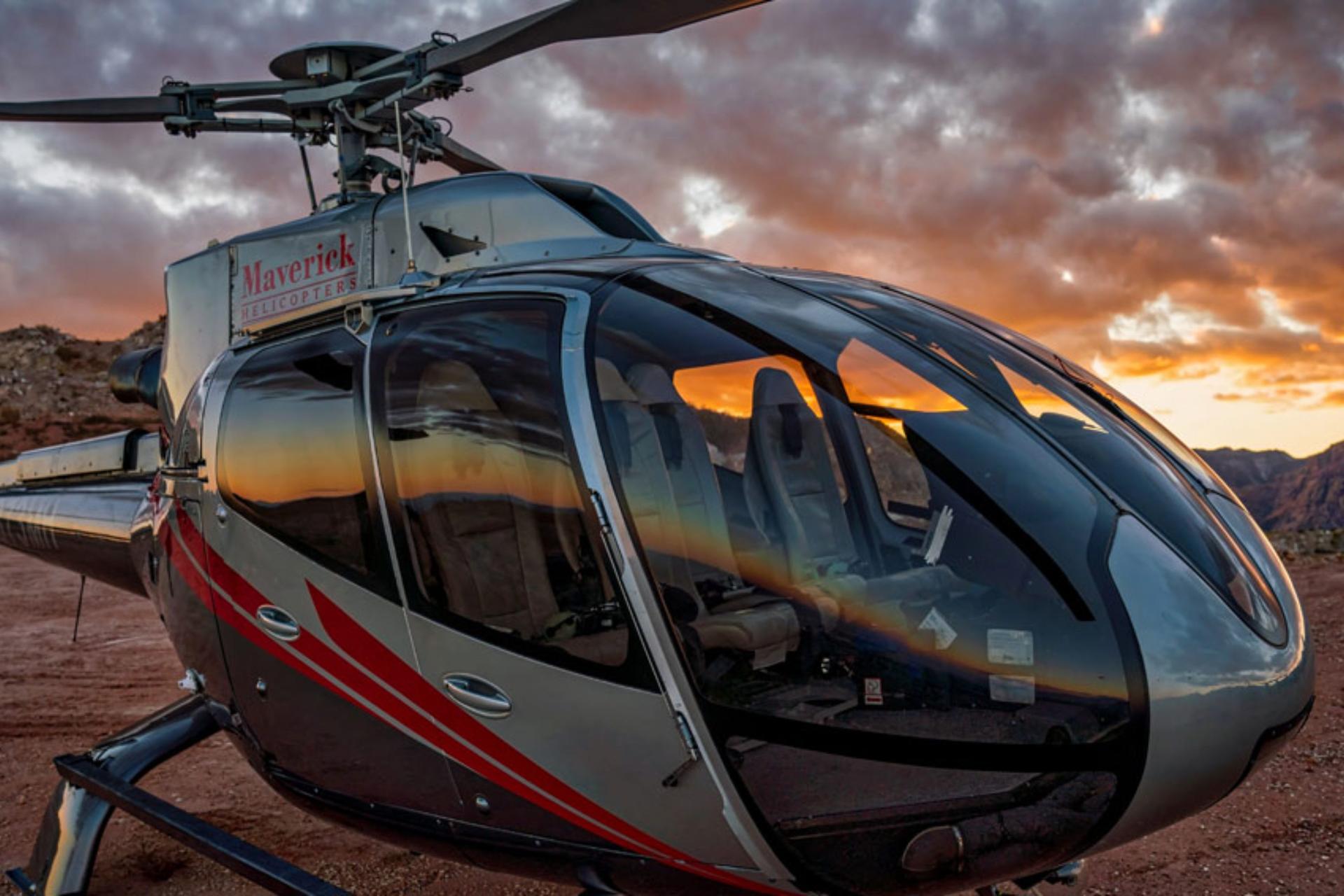 Neon & Nature: Las Vegas Strip & Red Rock Canyon Helicopter Tour - Thumbnail 4