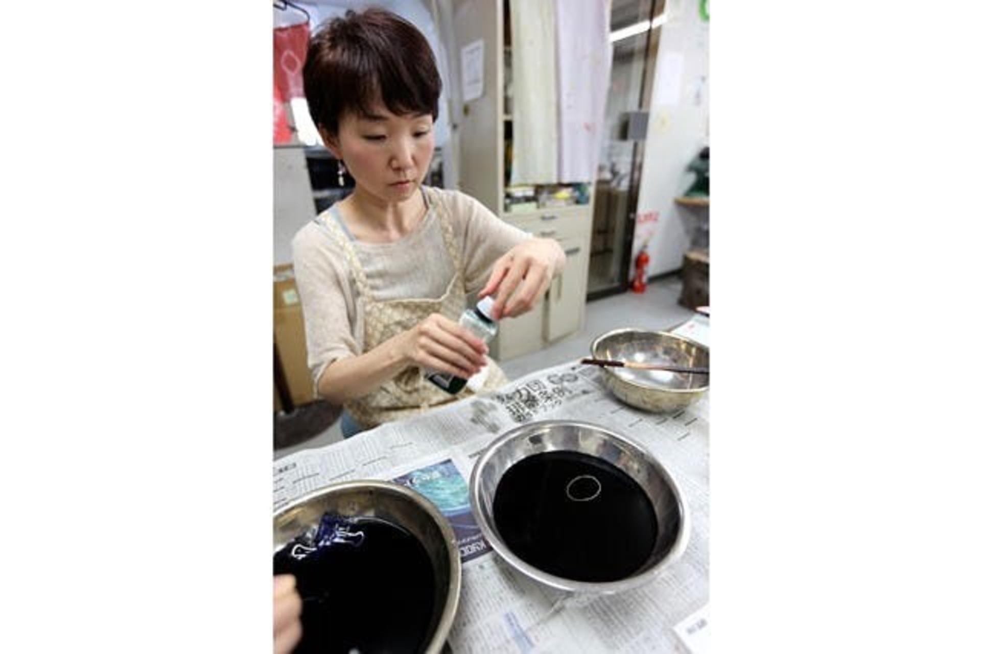 Tie-Dyeing Workshop by Yu Kobo Osaka Umeda - Thumbnail 4