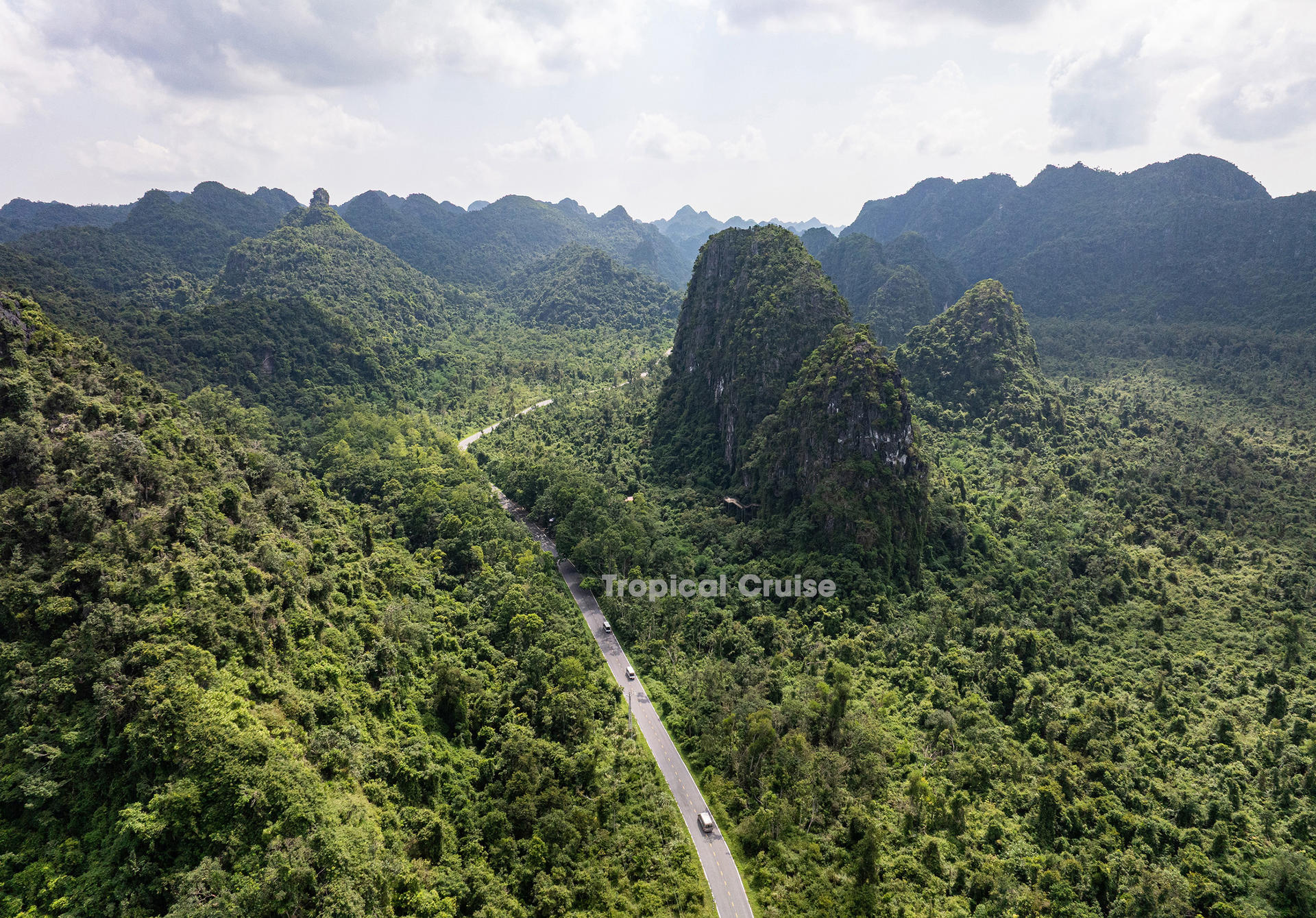Tropical Day Cruise: Ha Long Bay & Lan Ha Bay, Cat Ba Island Tour - Thumbnail 12