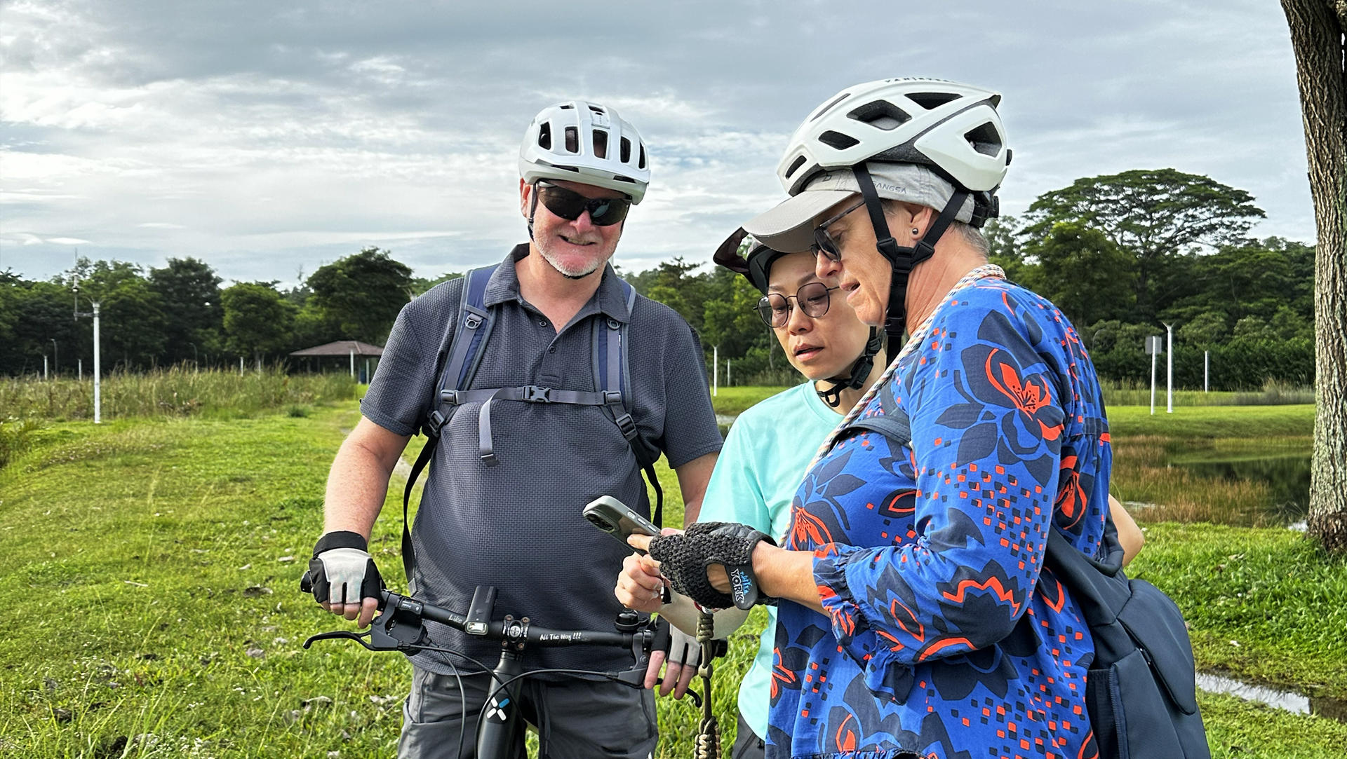 Singapore Sunrise Cycling Tour (Hidden Nature + Local Breakfast) - Thumbnail 9