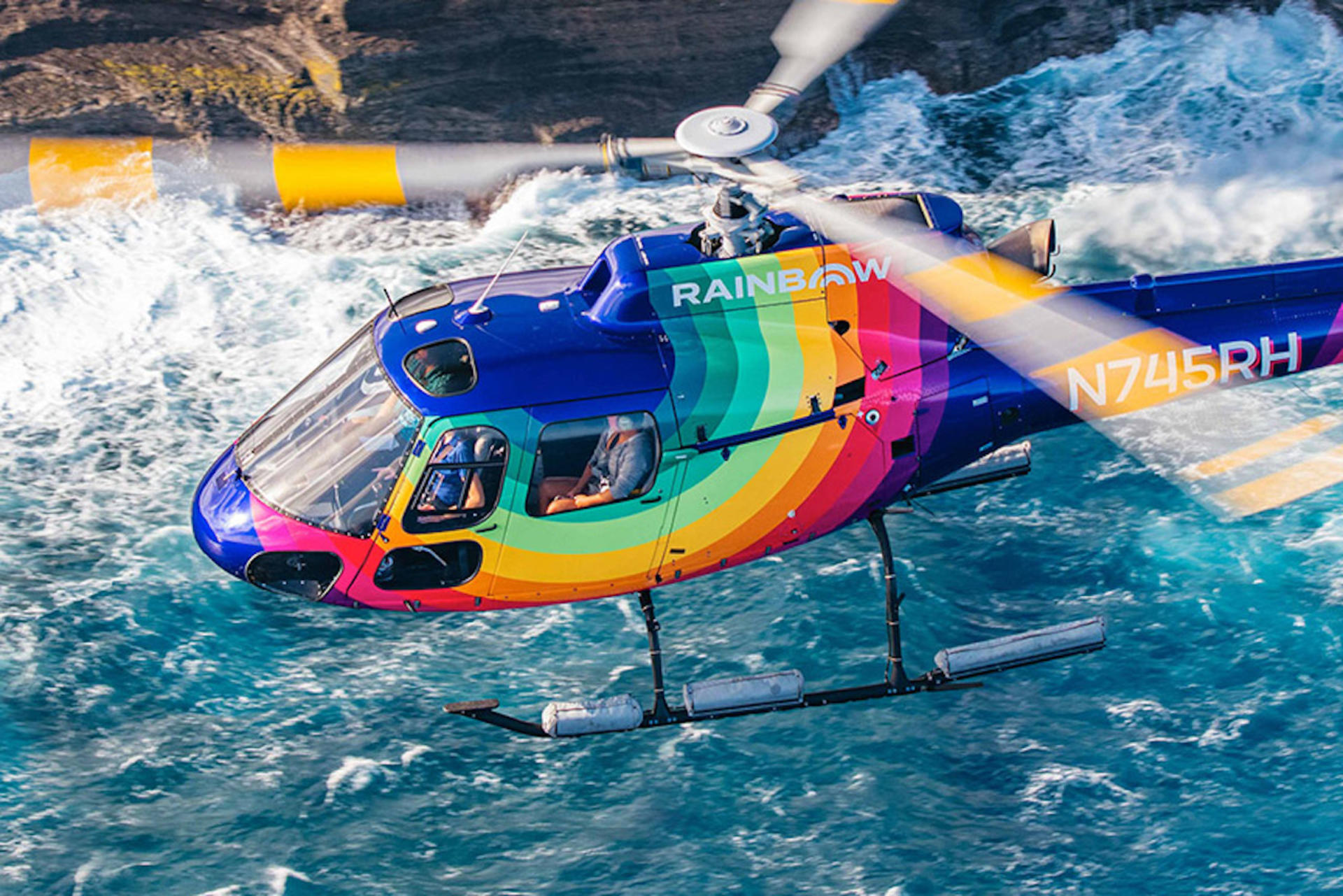 30-Minute Kona Coast Scenic Helicopter Tour with Doors Off or On - Thumbnail 8