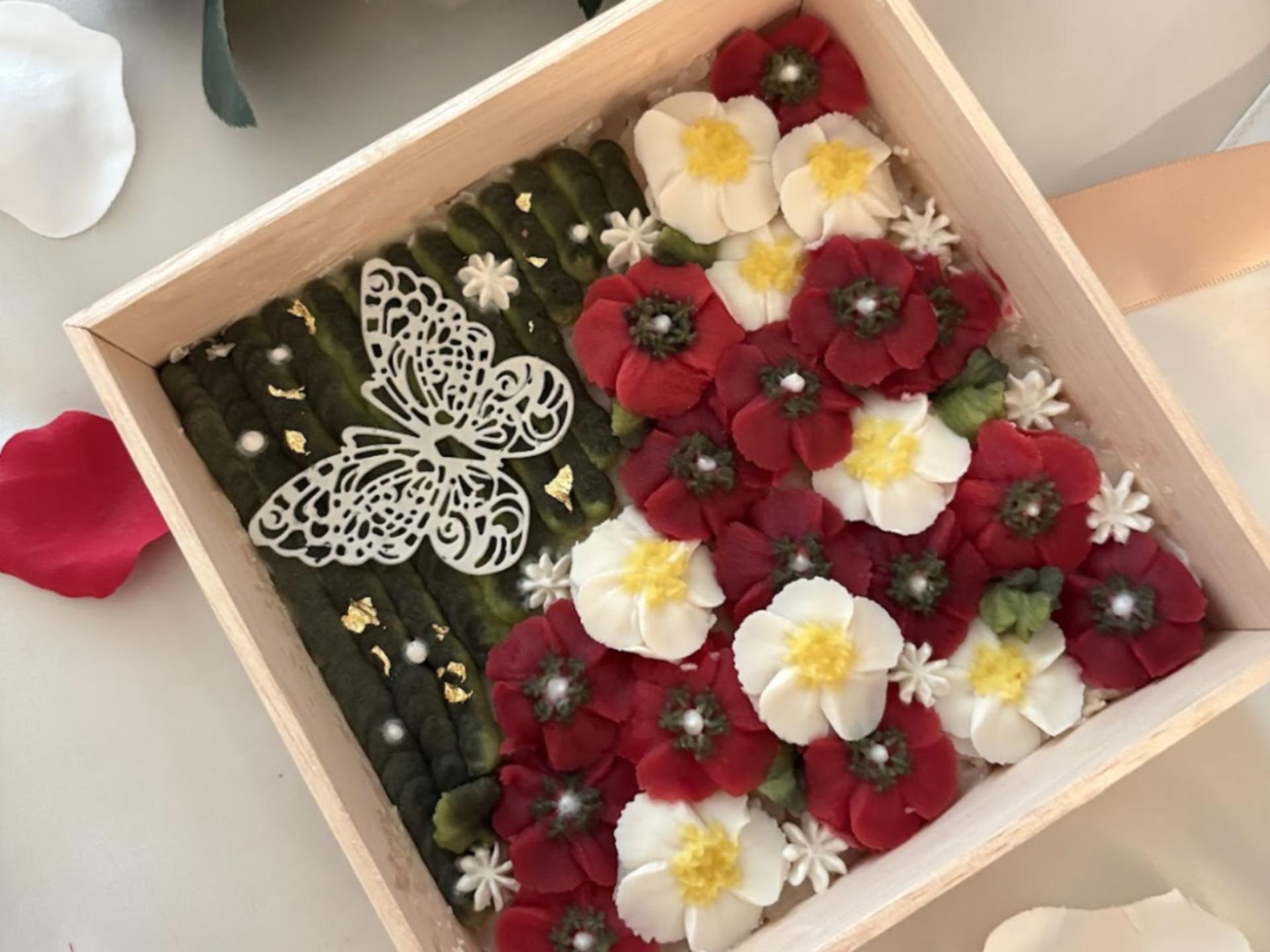 【Shinjuku】Gluten-Free Anko Flower Wagashi Making Cultural Experience - Thumbnail 2