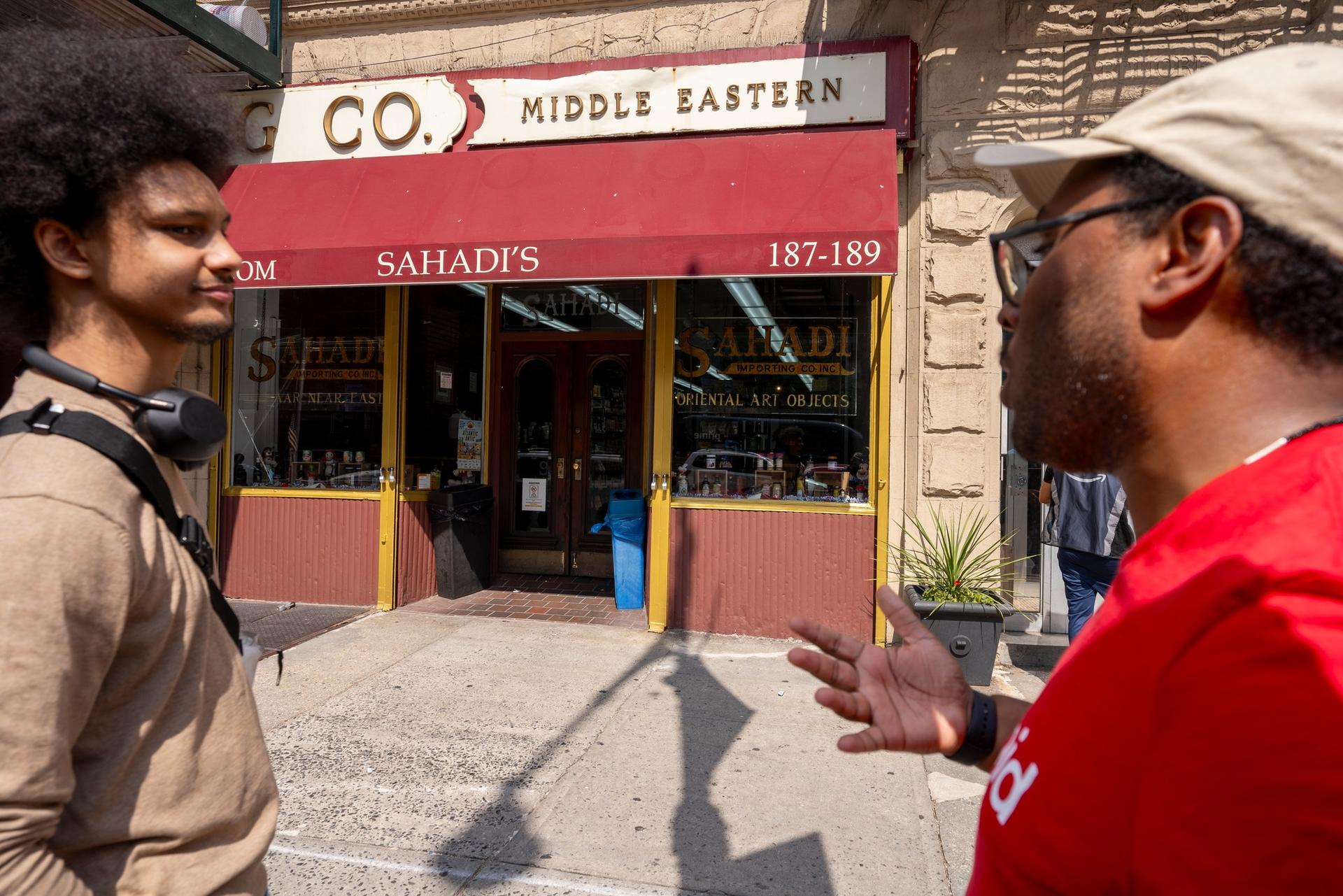 Brooklyn Neighbourhood Eats Walking Food Tour - Thumbnail 2