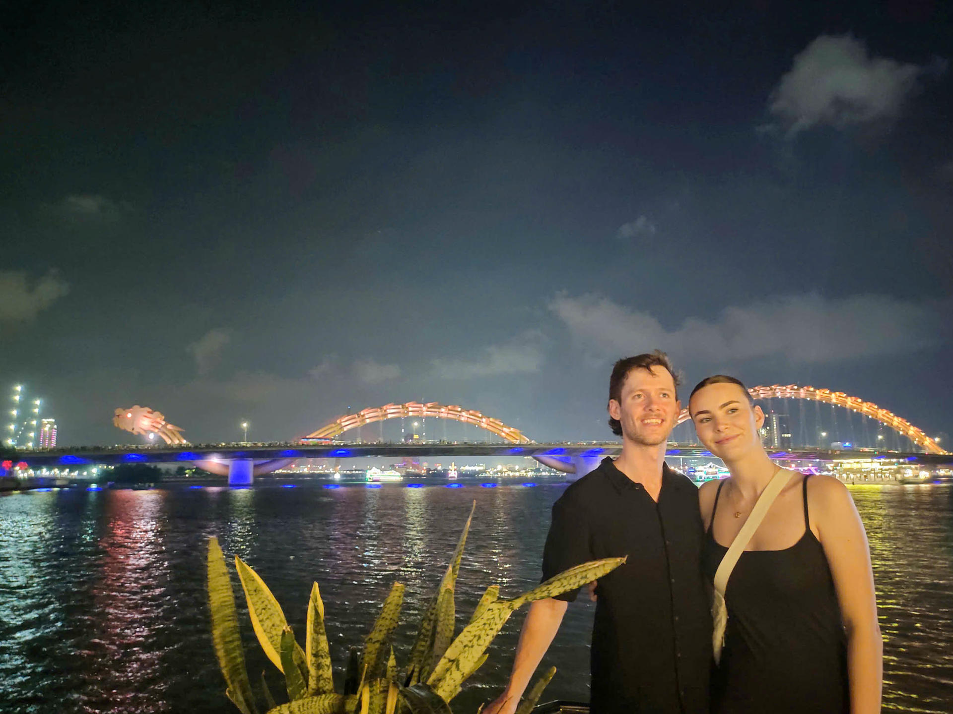 Son Tra Peninsula Sunset & Han River Night Cruise - Thumbnail 3