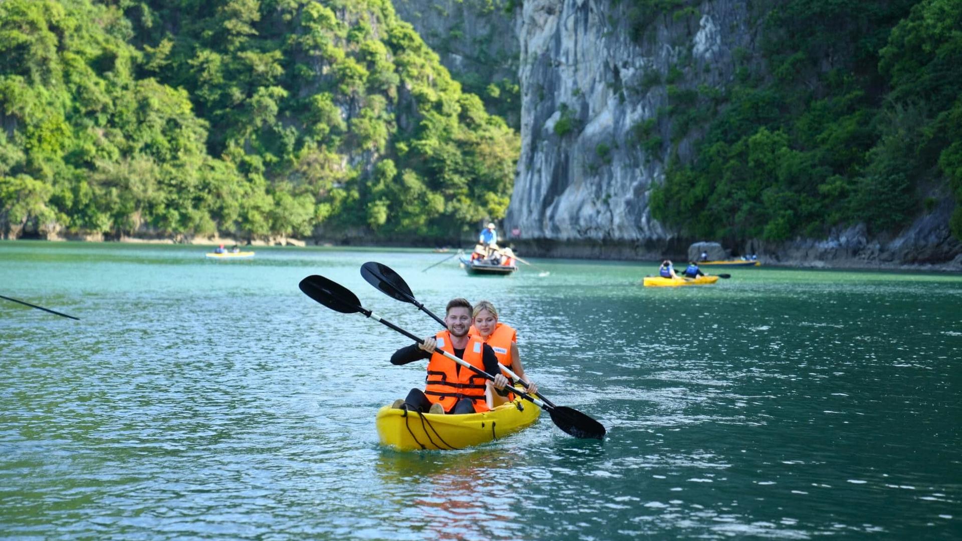 Odyssey Day Cruise: Ha Long Bay, Sung Sot Cave, Ti Top Island - Thumbnail 19
