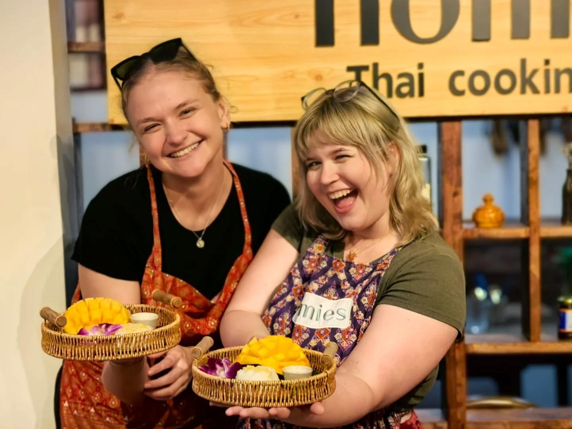 Homies Thai cooking class - Thumbnail 12