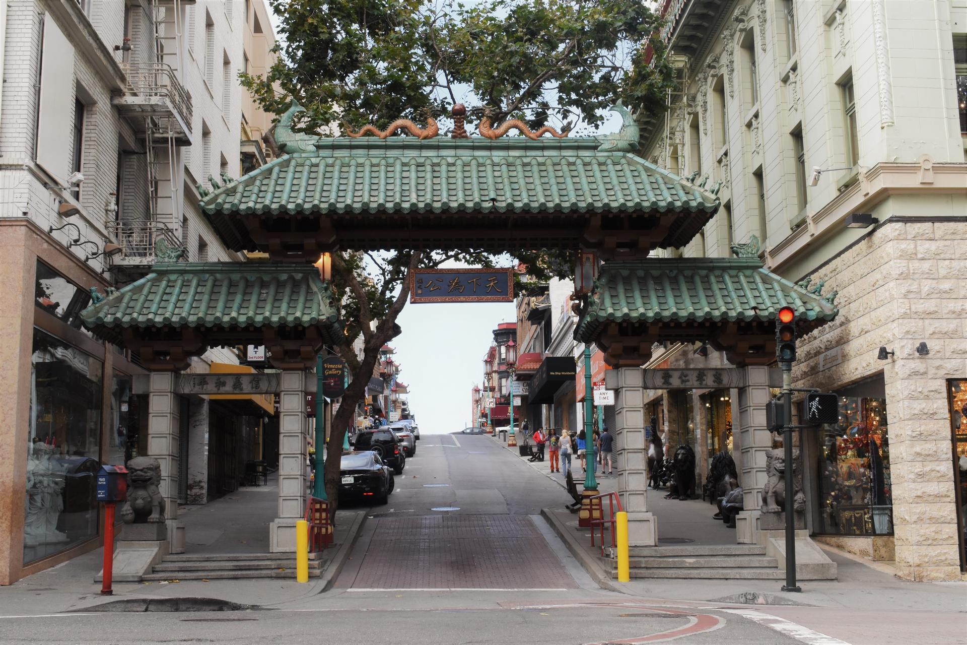 San Francisco Chinatown Half-Day Walking Tour - Thumbnail 4