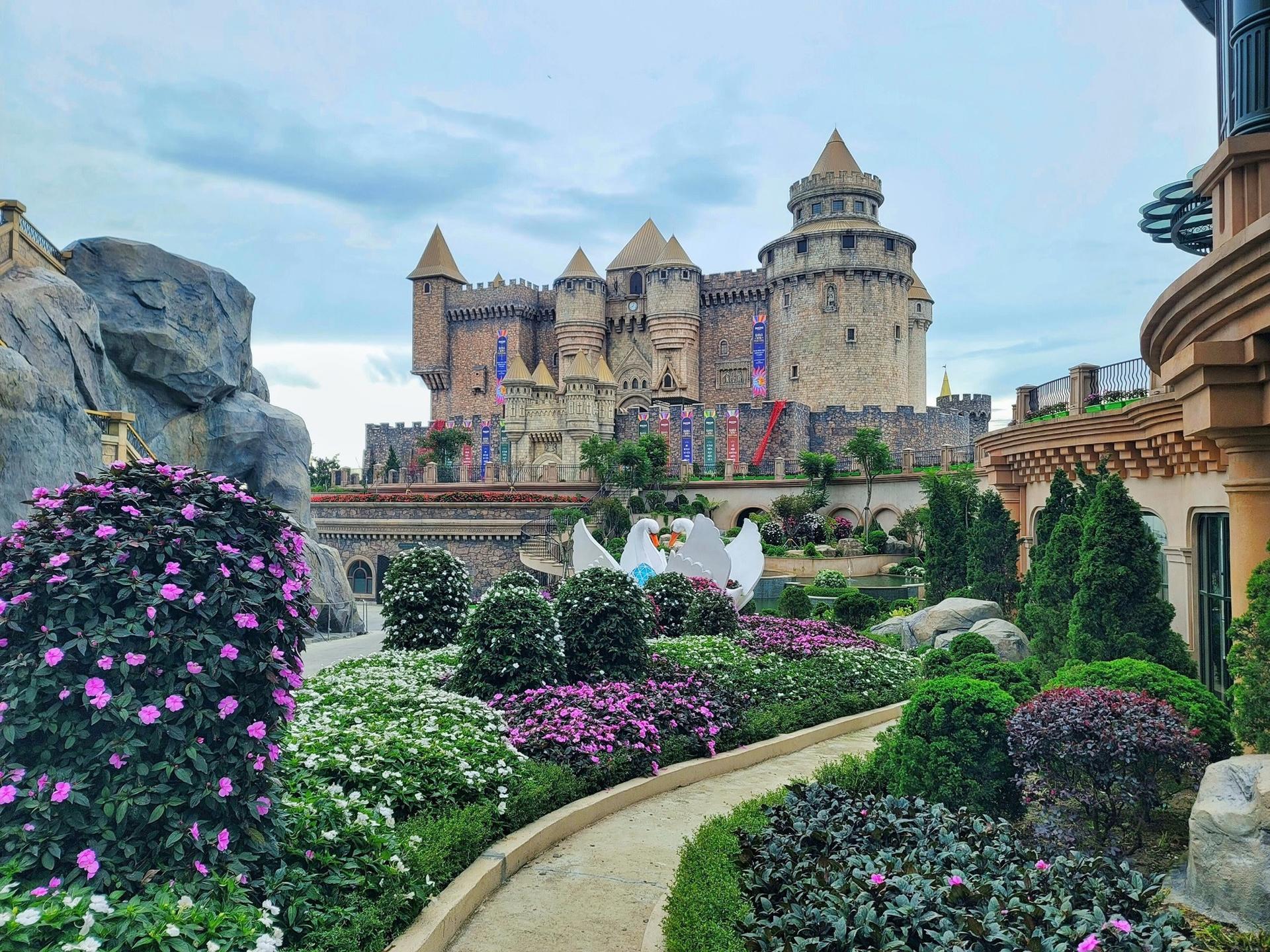 Ba Na Hills, Golden Bridge & Marble Mountain Private Day Tour - Thumbnail 12