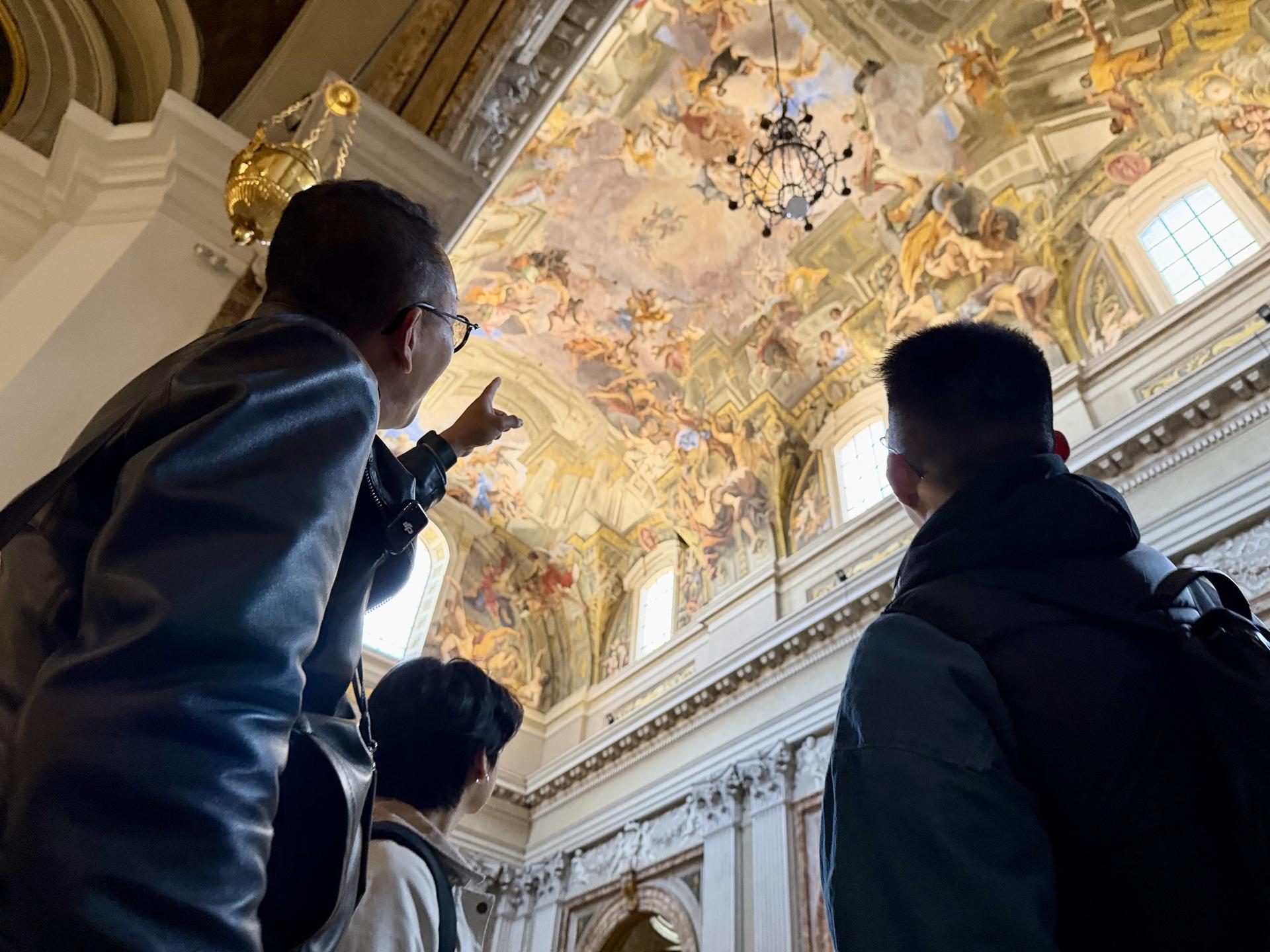 City Walk and Pantheon Tour in Rome - Thumbnail 5