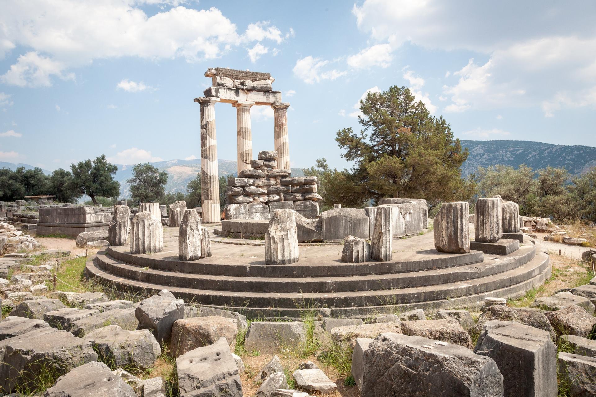 Delphi day tour from Athens - Thumbnail 2
