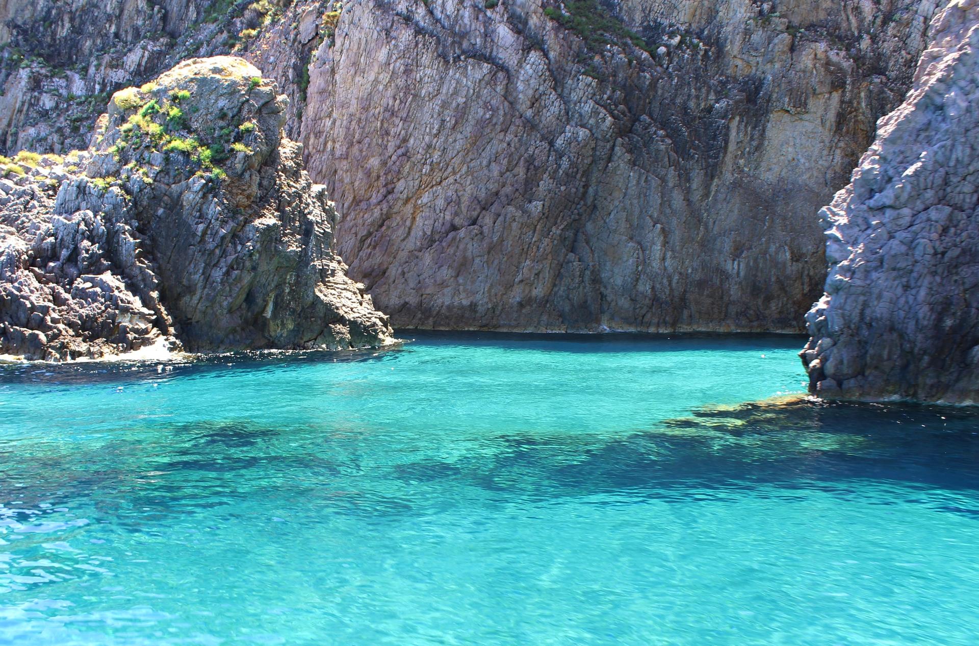Ponza Island Day Trip from Anzio: Boat Excursion with Lunch - Thumbnail 10