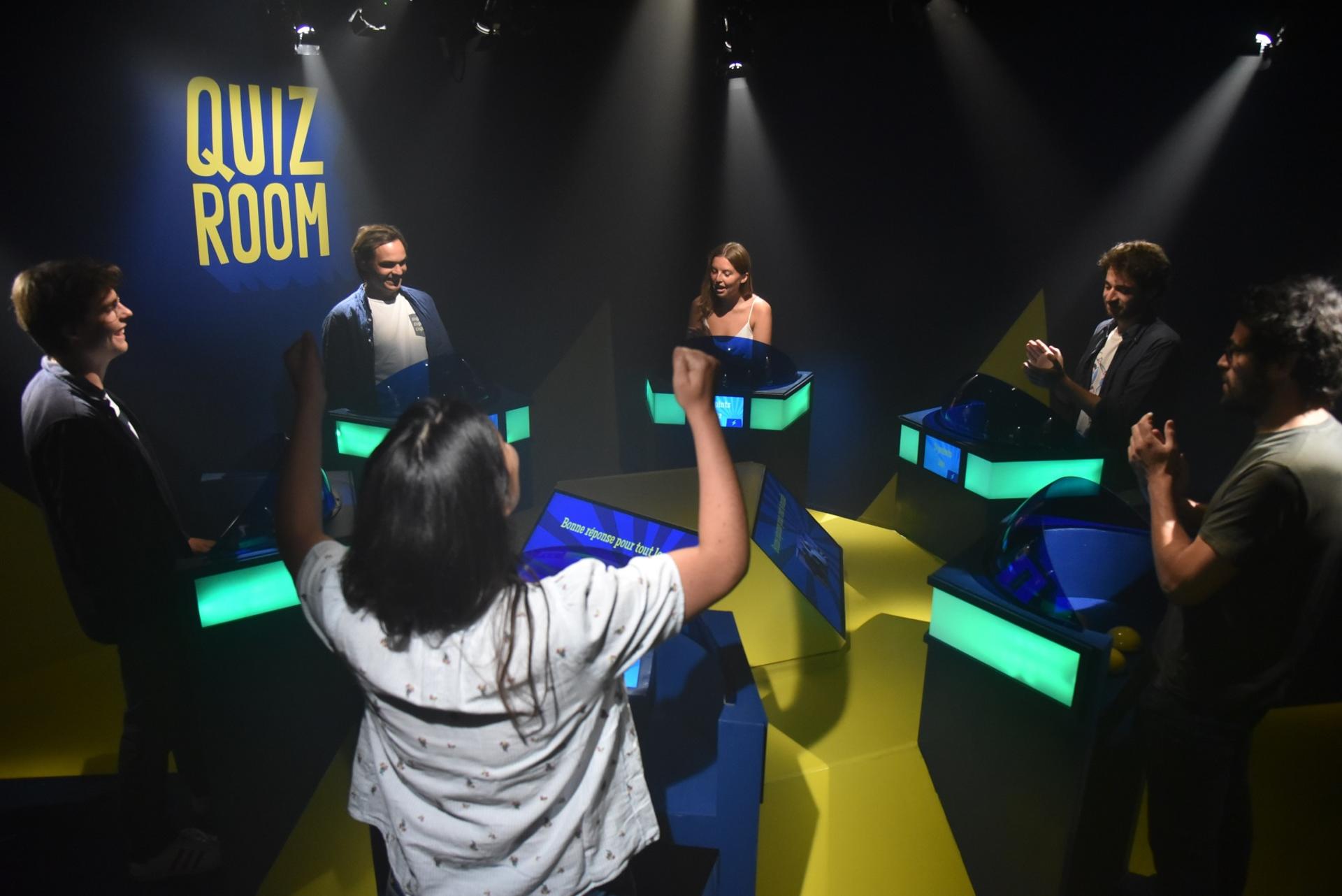 Quiz Room - Immersive Trivia Game Experience - Image 1