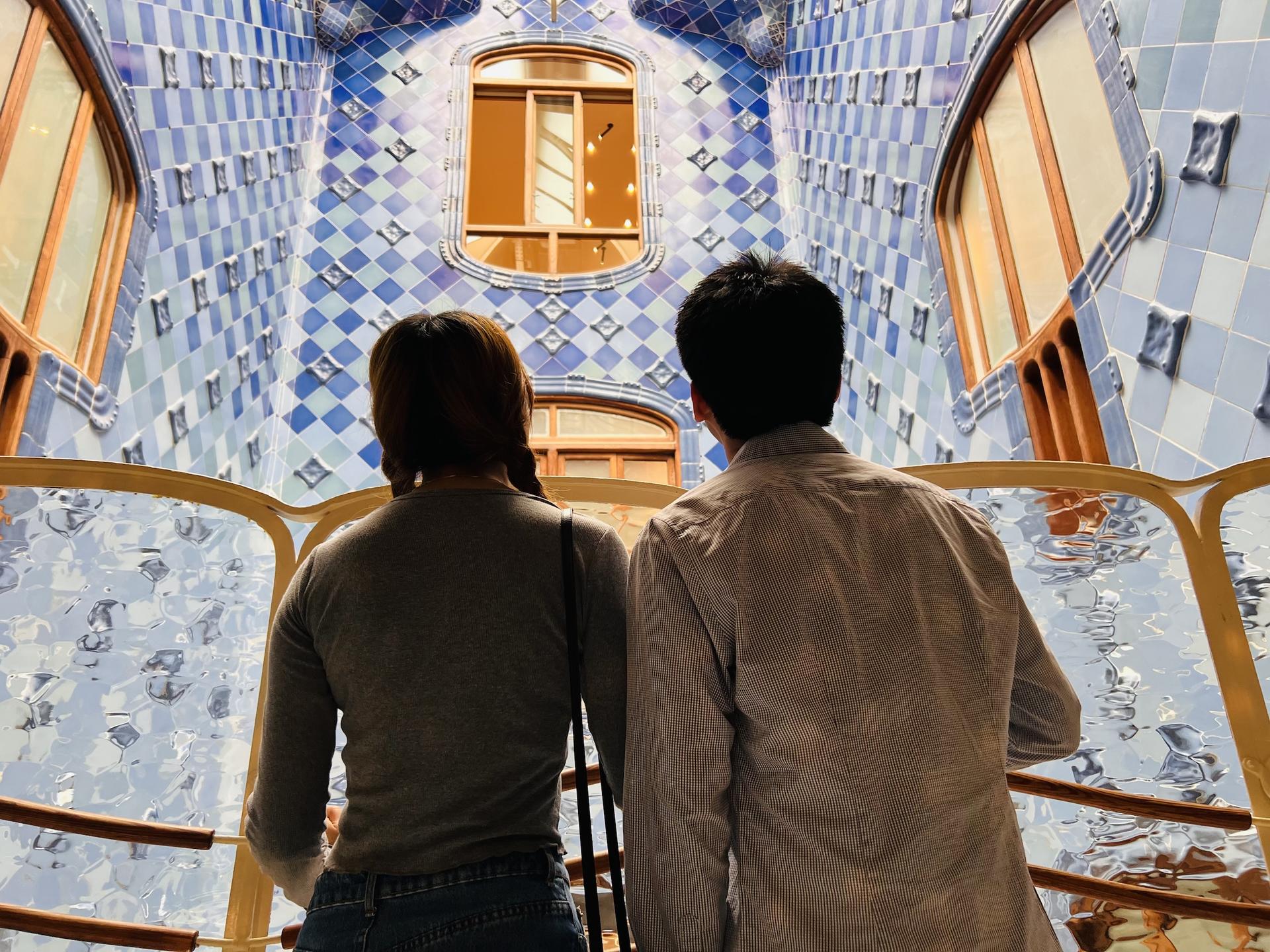 Gaudi Houses & Sagrada Familia Barcelona Full Day Walking Tour - Thumbnail 4
