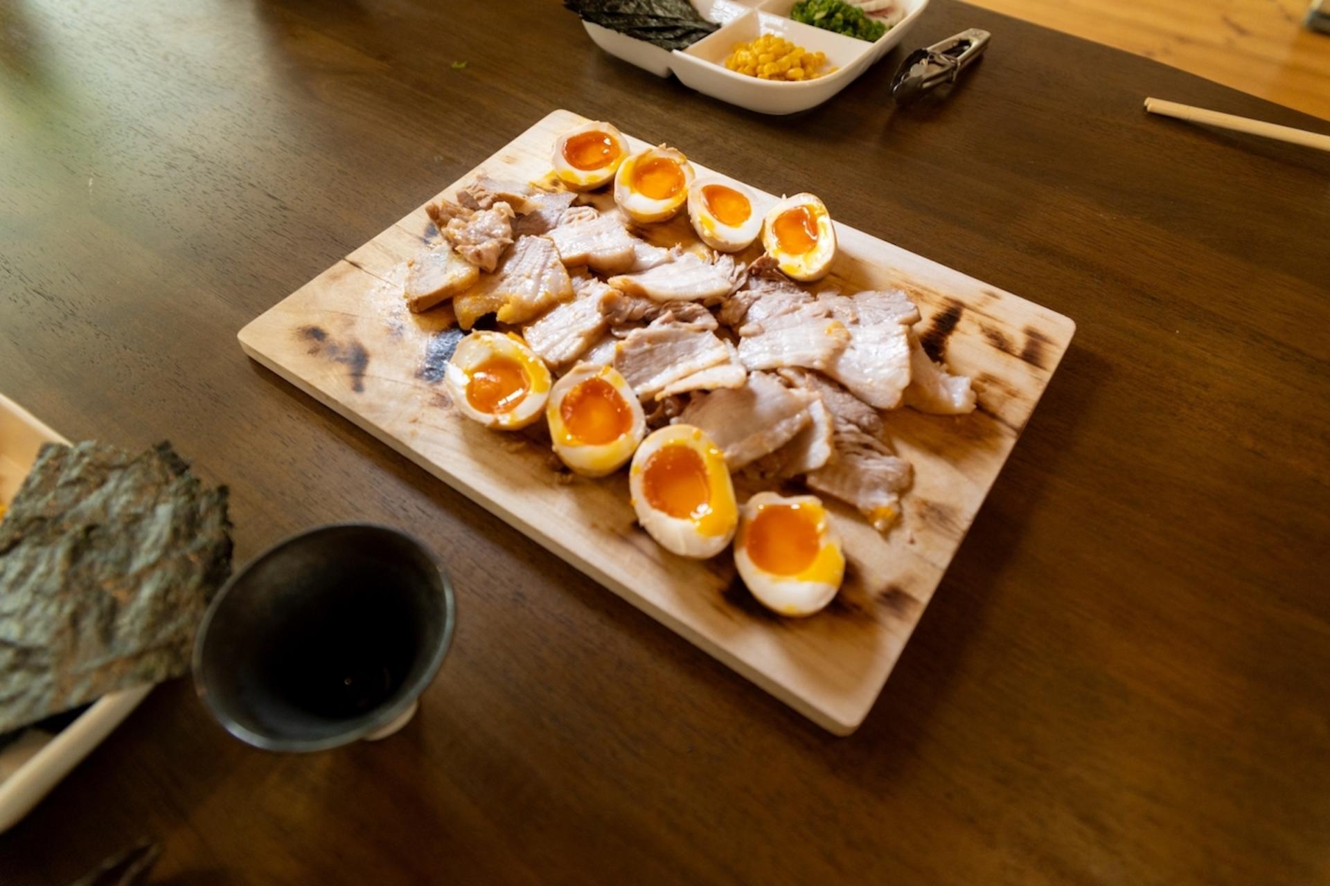 Sushi and Ramen Cooking Class with Sake Pairing Set in Tokyo - Thumbnail 16