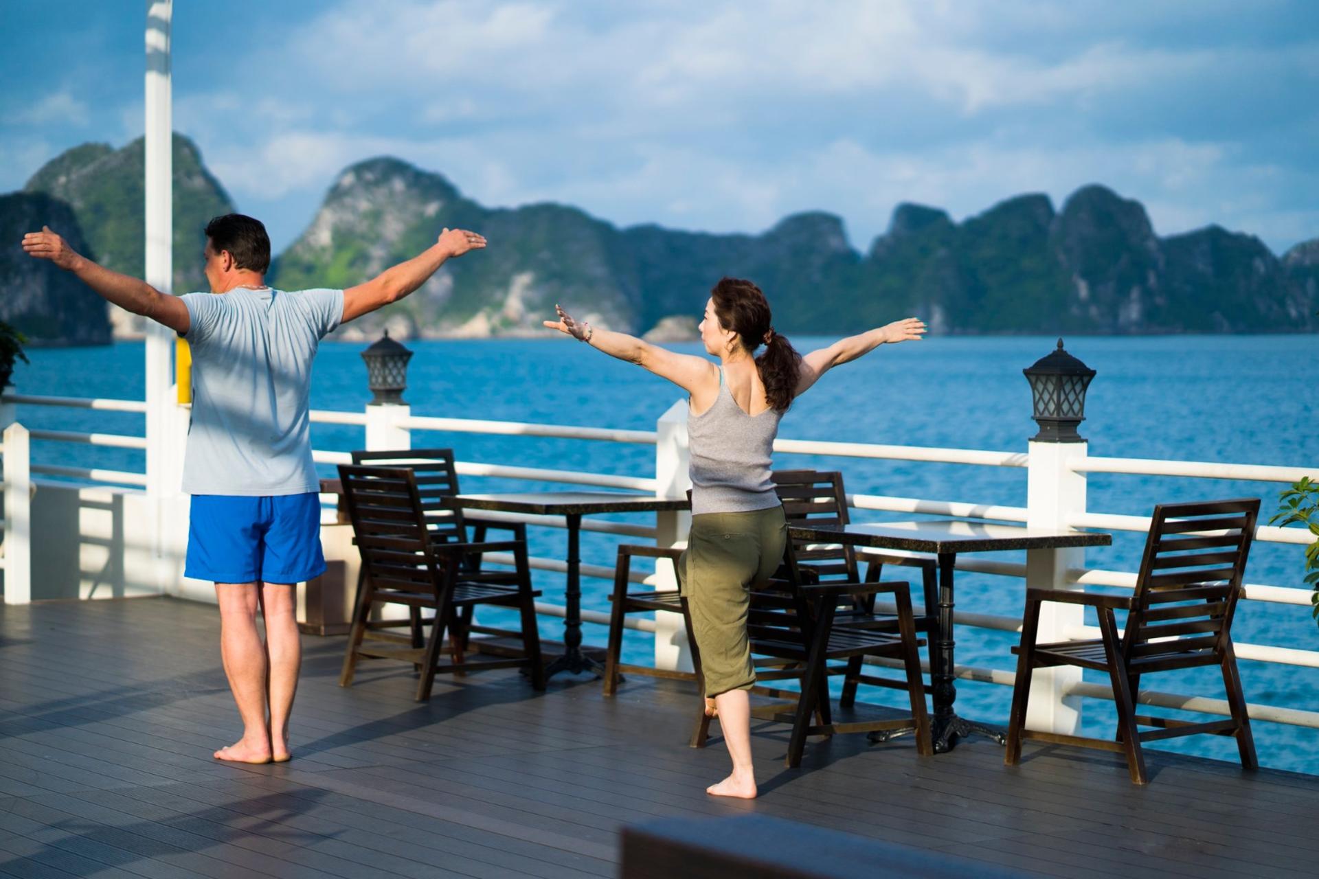 Rosy 3D2N Cruise: Ha Long Bay & Lan Ha Bay Tour - Thumbnail 12