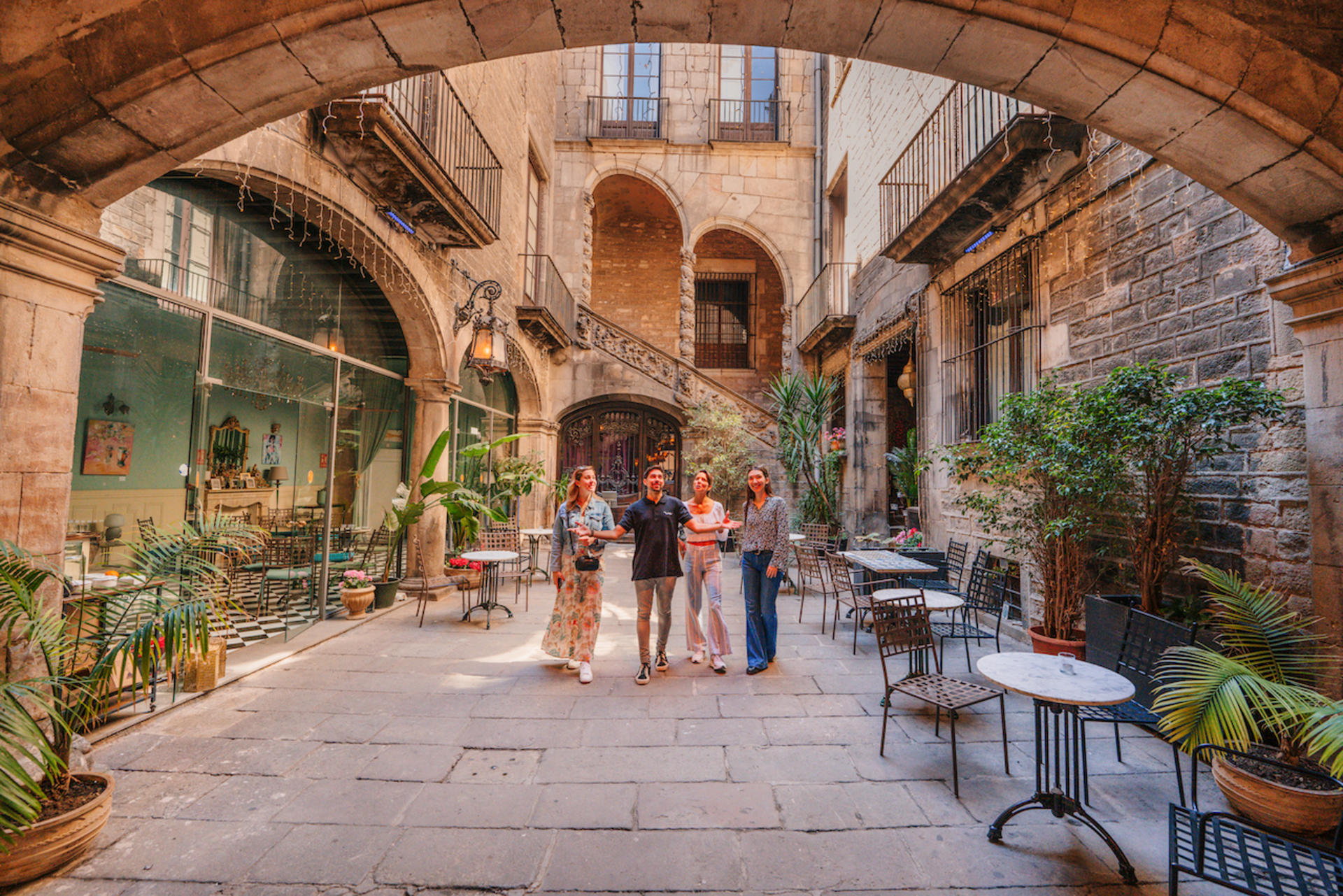 Barcelona: Private Old Town Walking, Helicopter and Boat Ride - Thumbnail 18