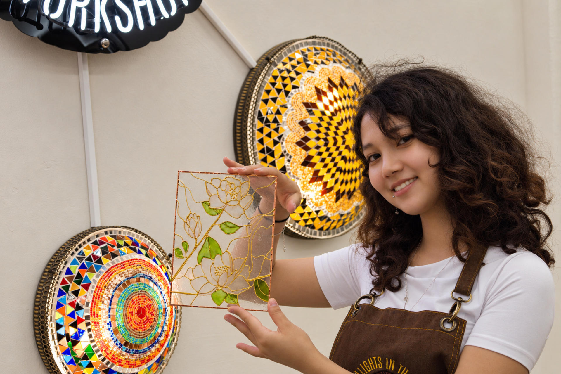 Rooftop Stained Glass Painting Workshop with Fairy Chimney Views - Thumbnail 8