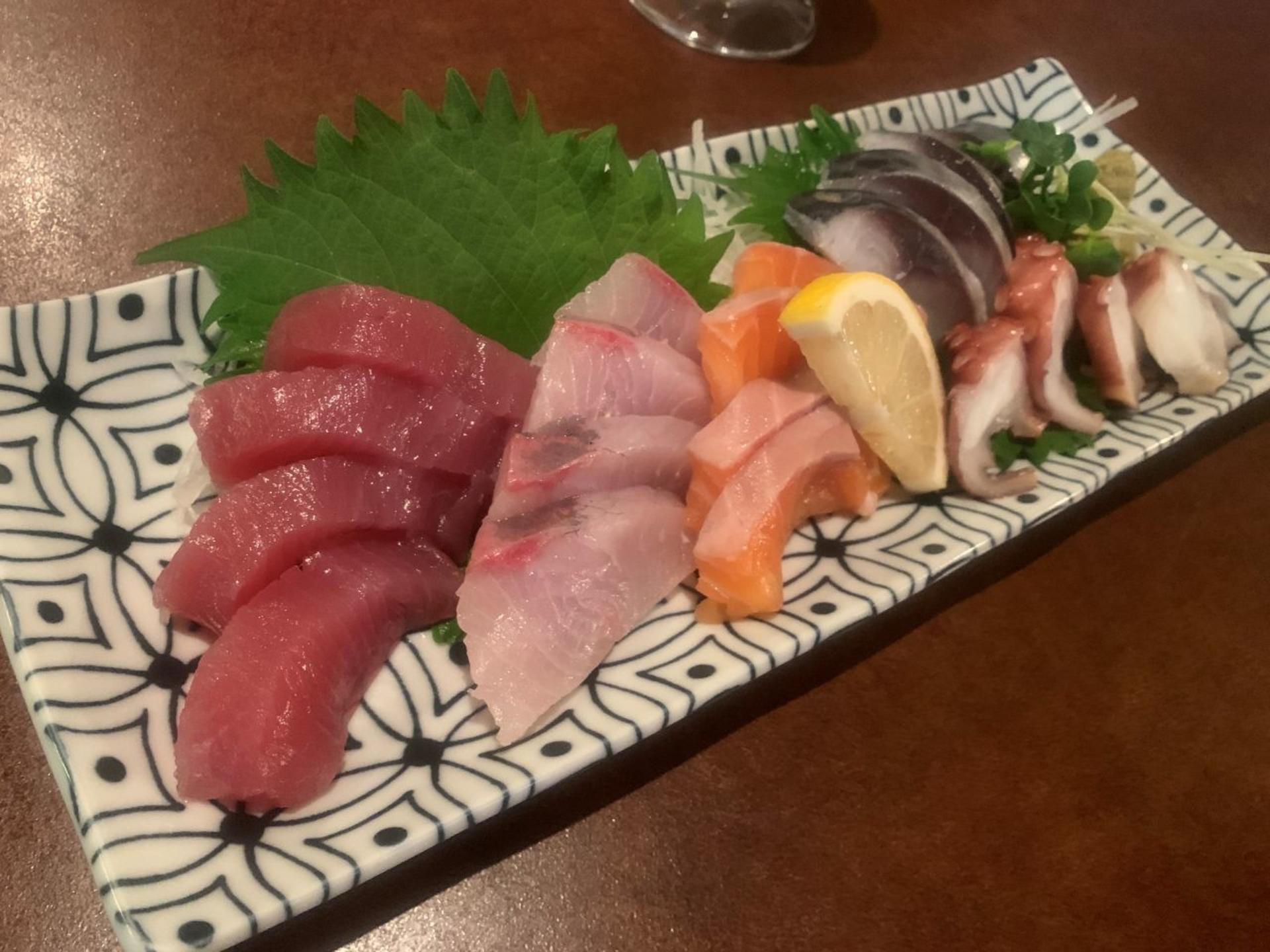 Osaka: Guided Food Tour with 12 Dishes and 2 Drinks - Thumbnail 18