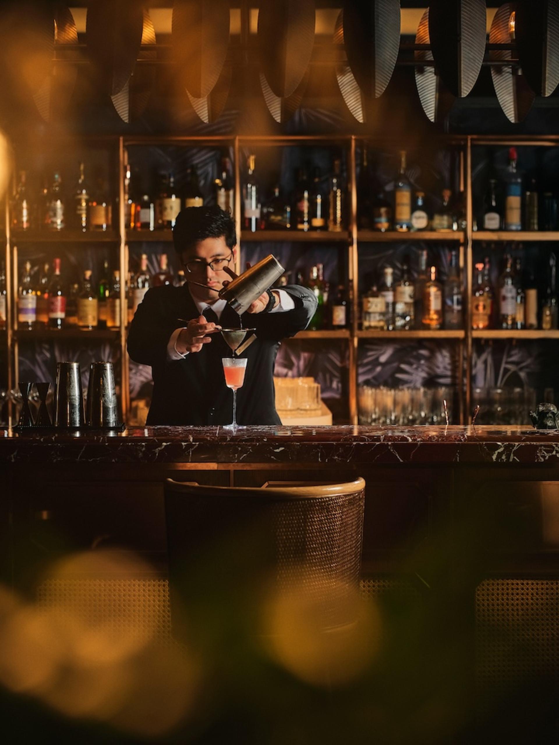 Rogues Bar at InterContinental Bangkok Sukhumvit - Image 1