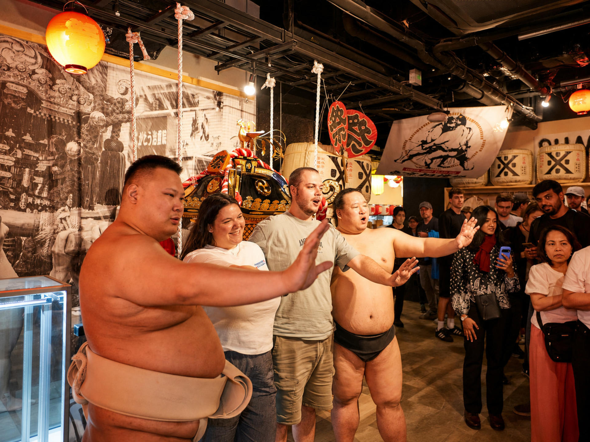 Tokyo Ginza Sumo Experience: Performance vs Pure Practice - Thumbnail 16