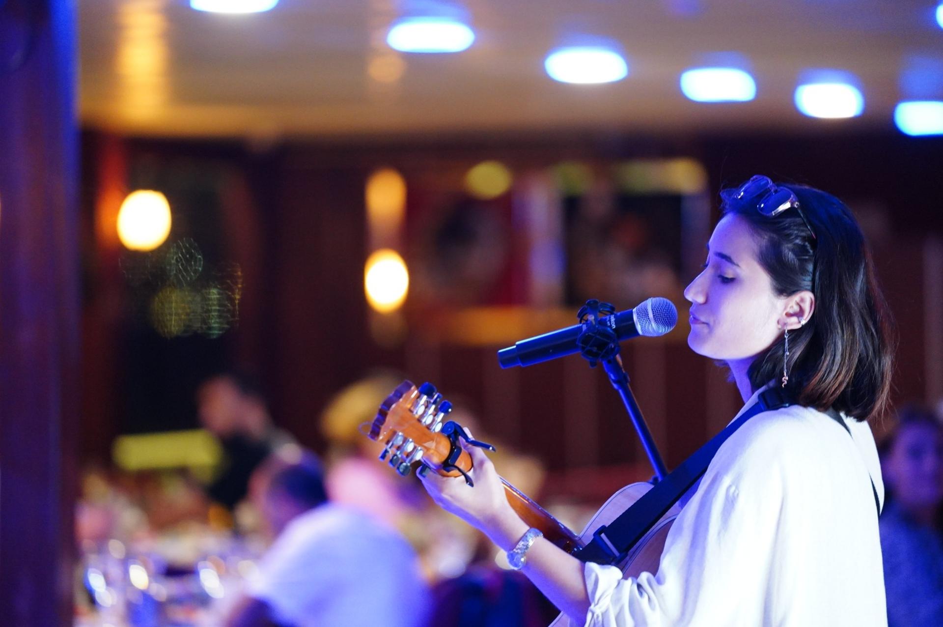 Istanbul Night Cruise with Dinner and Traditional Performances - Thumbnail 8