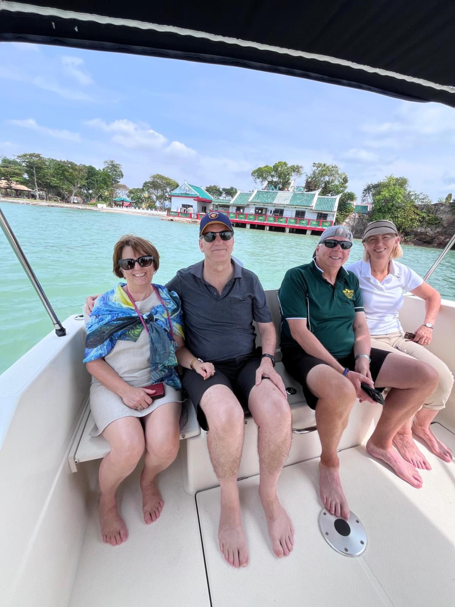 Speedboat Maritime Guided Tour by YachtCruiseSG - Thumbnail 10
