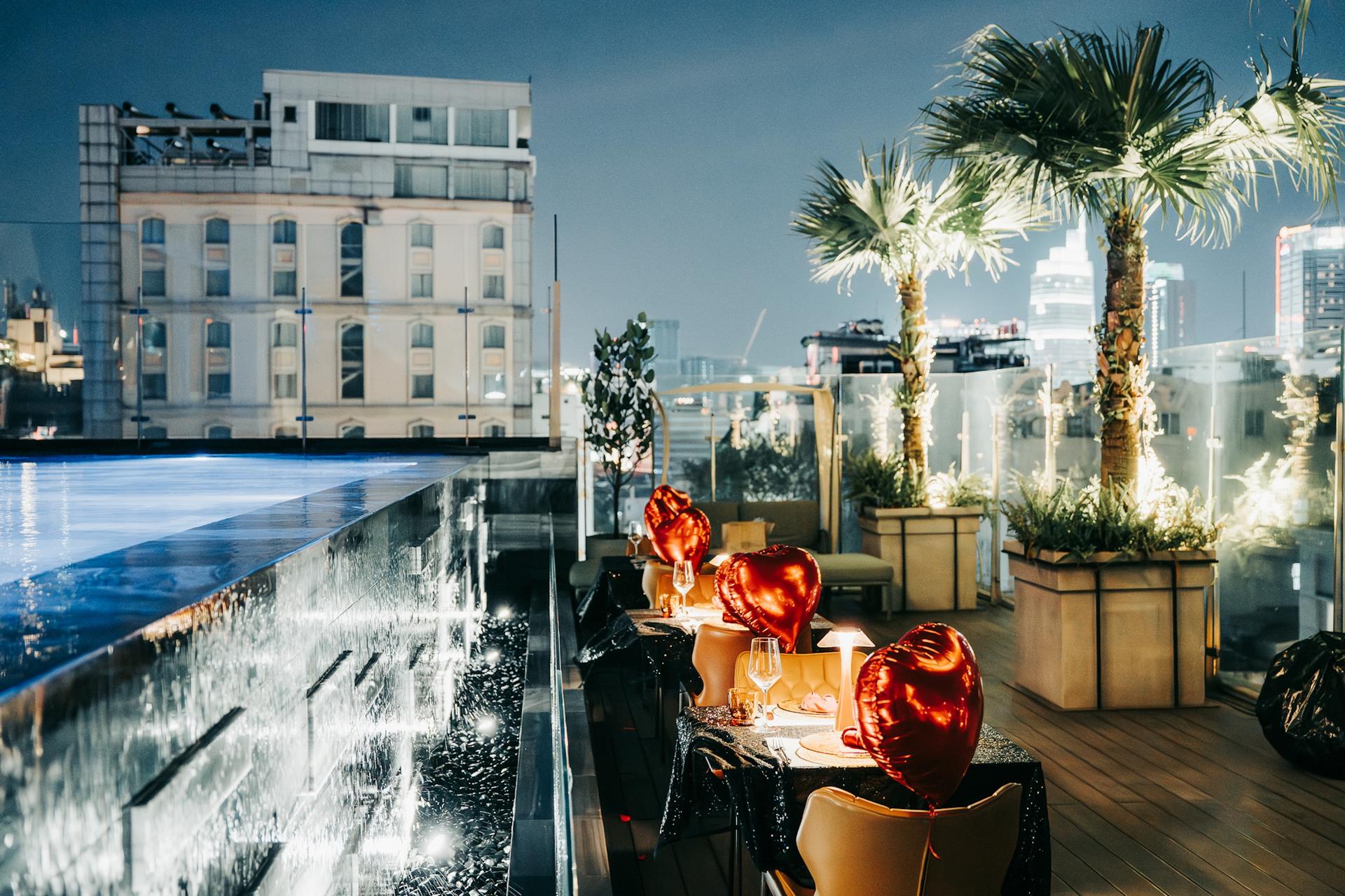 Cloud Nine Saigon: Exclusive Rooftop Dining Experience - Thumbnail 8