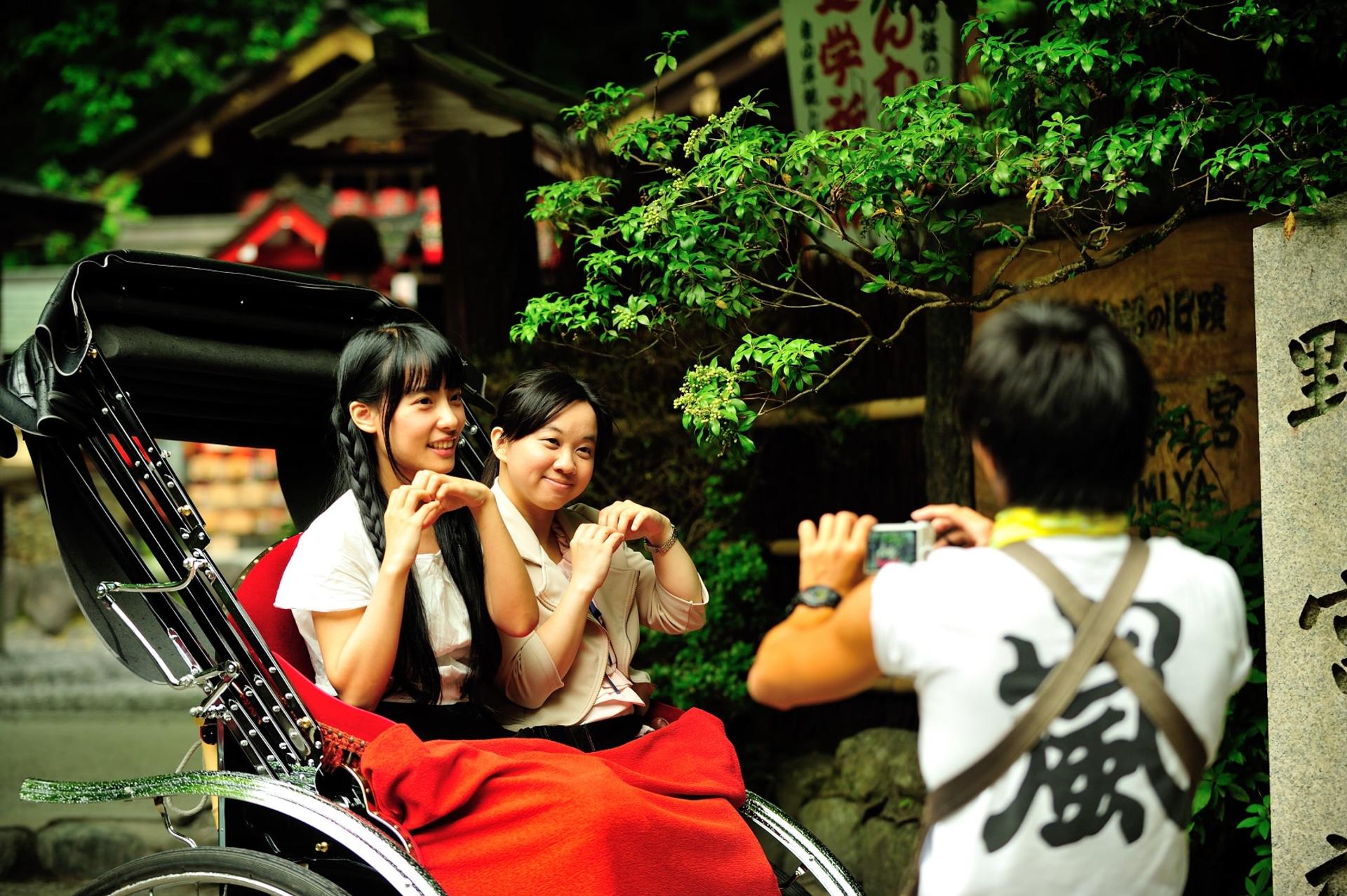[Ebisuya Rickshaw] Private Charter Ride in Kyoto - Image 1