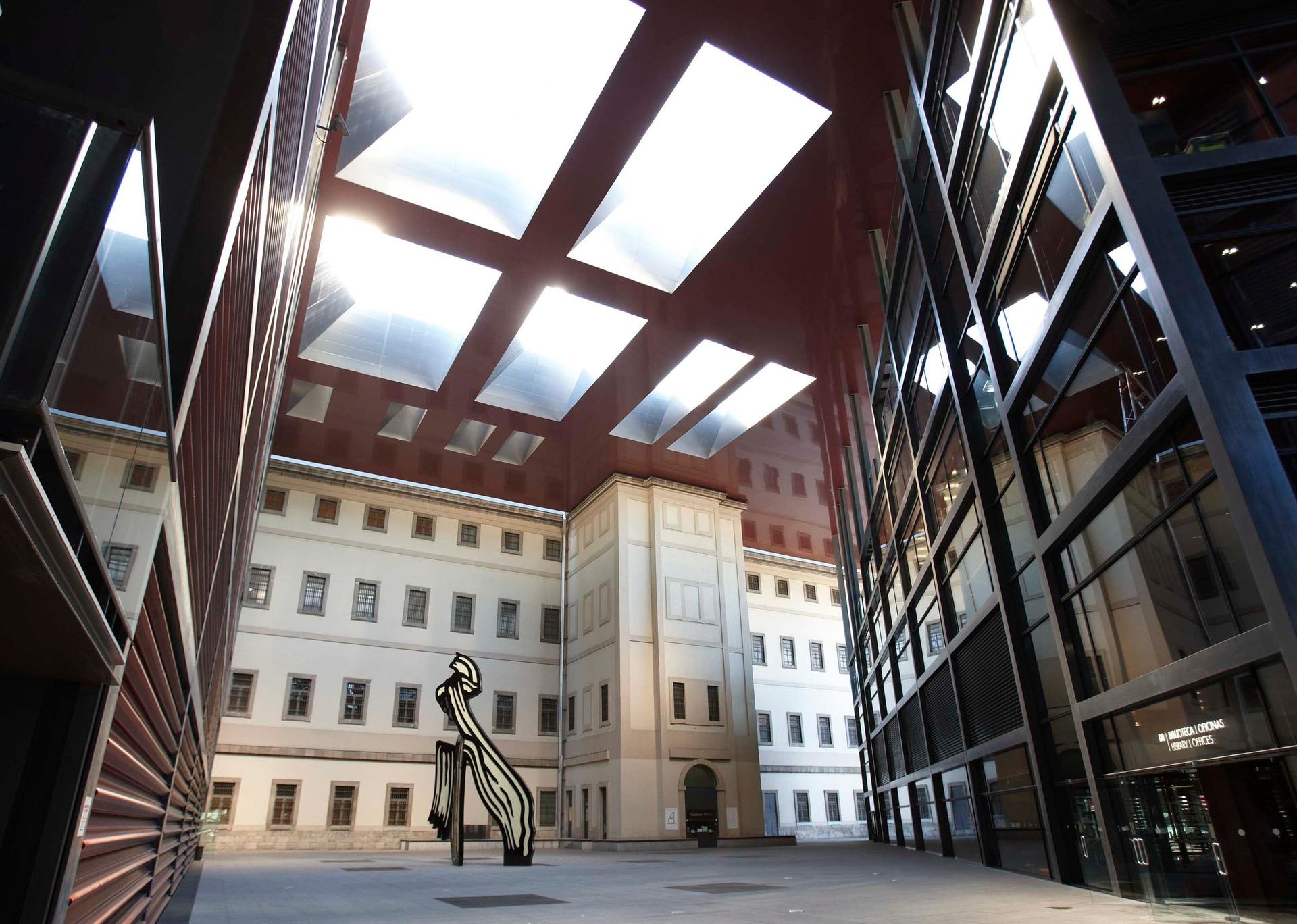 Reina Sofia Museum Ticket in Madrid - Thumbnail 2
