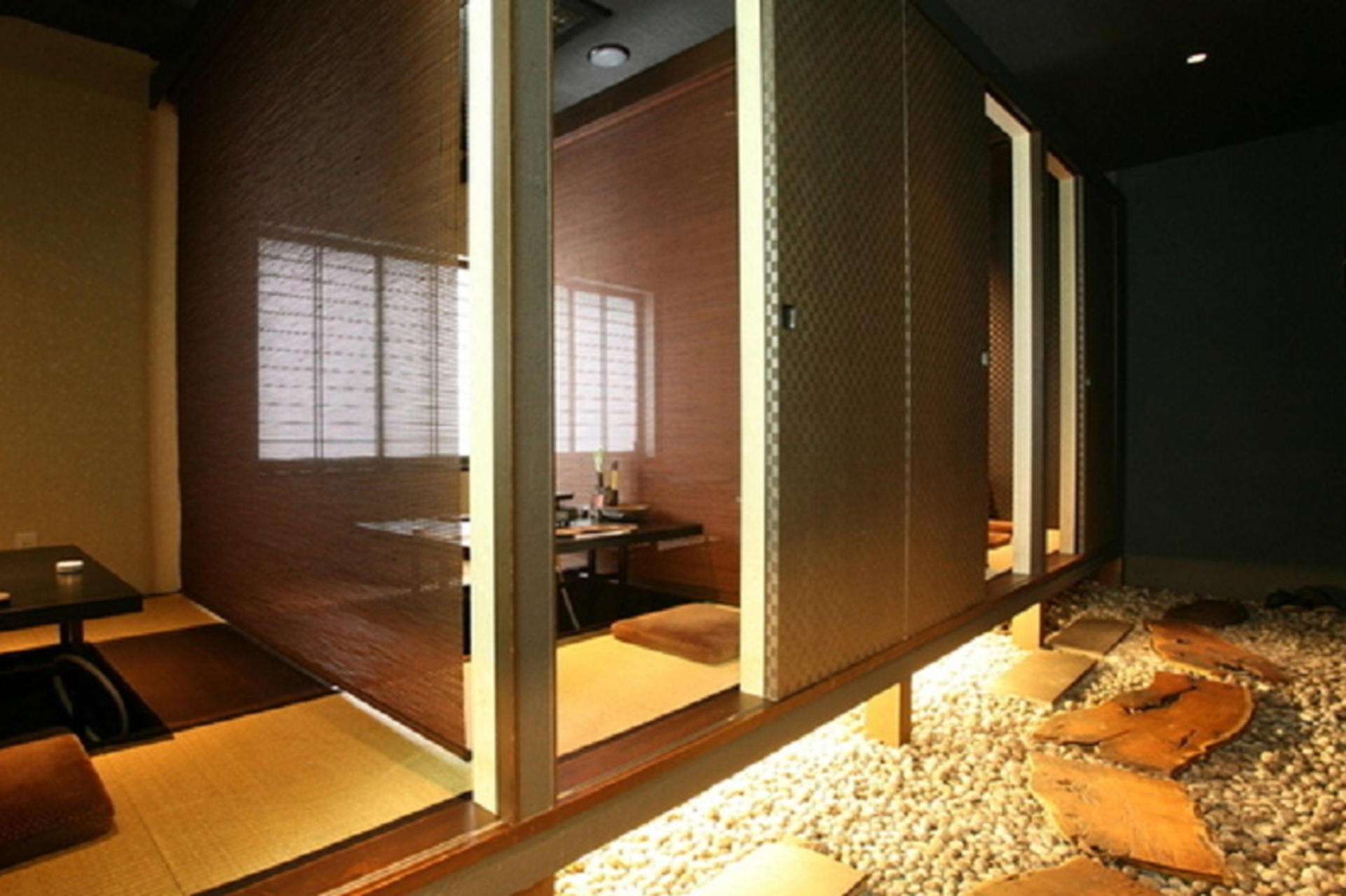 【Yogan-yaki Satsumaya Shinjuku Branch】Kagoshima Wagyu Lava Grill - Thumbnail 3