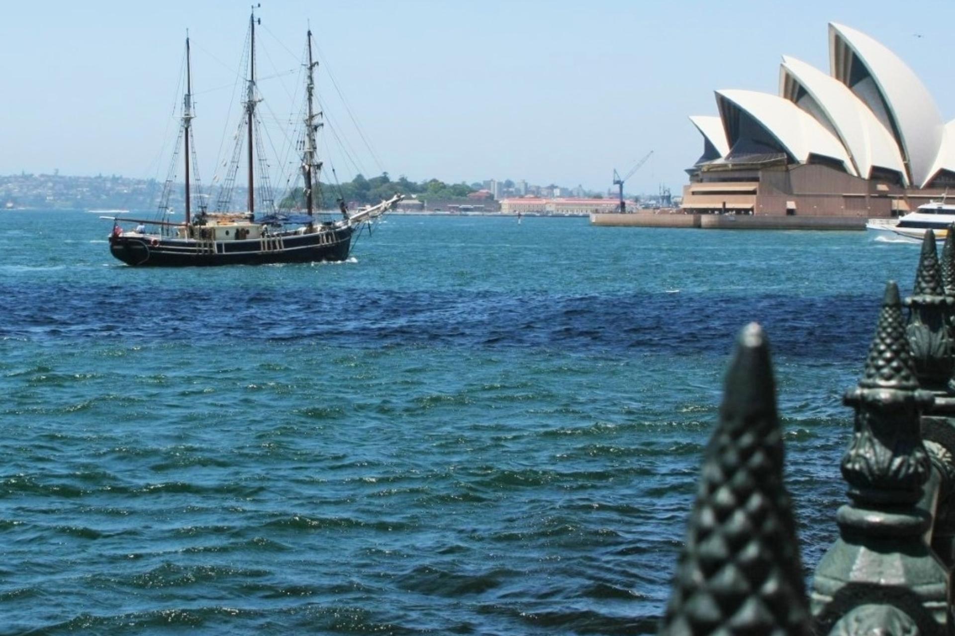 Bondi and Sydney Half Day Sightseeing Tour - Thumbnail 7