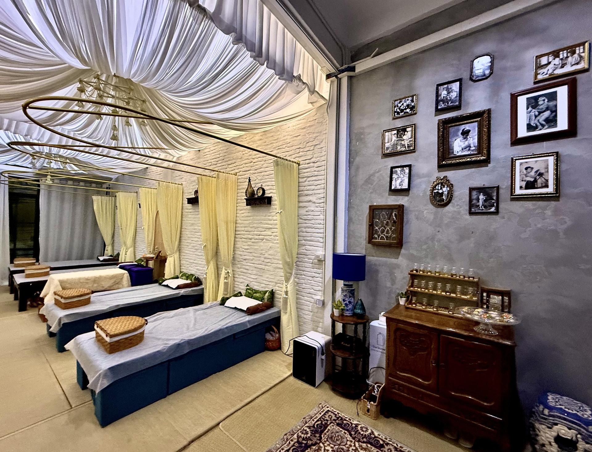 CHUPRAN Health & Massage at Homprung Cafe in Bangkok - Thumbnail 6