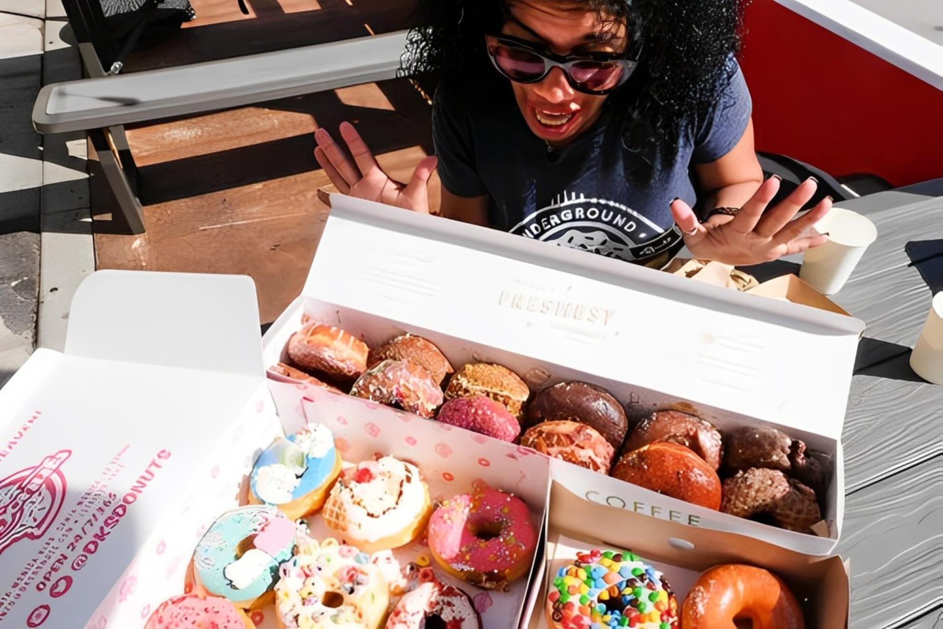 Santa Monica Donut Tour - Thumbnail 3