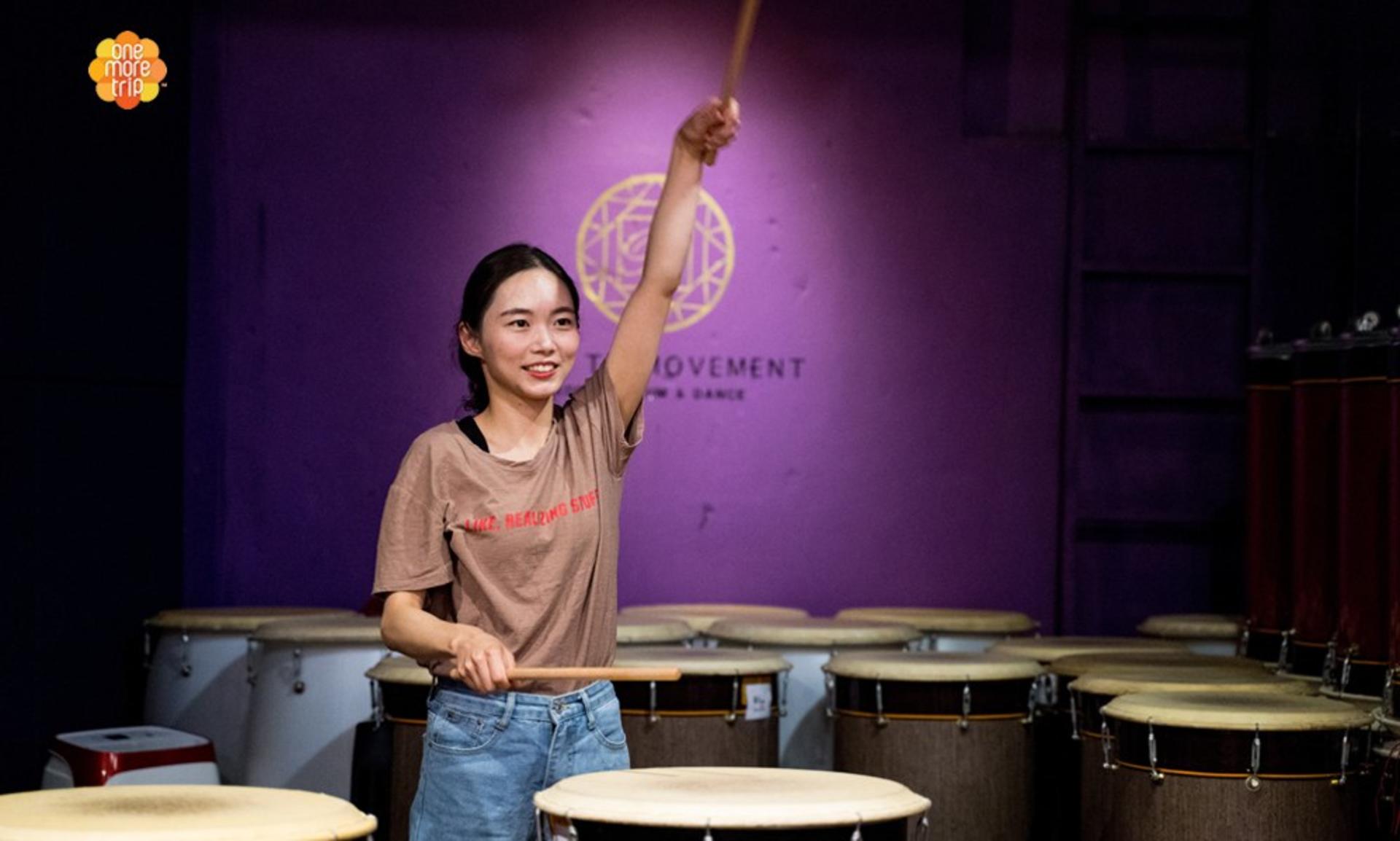 Seoul Jongno Korean Percussion Performance Experience with K-POP - Thumbnail 3
