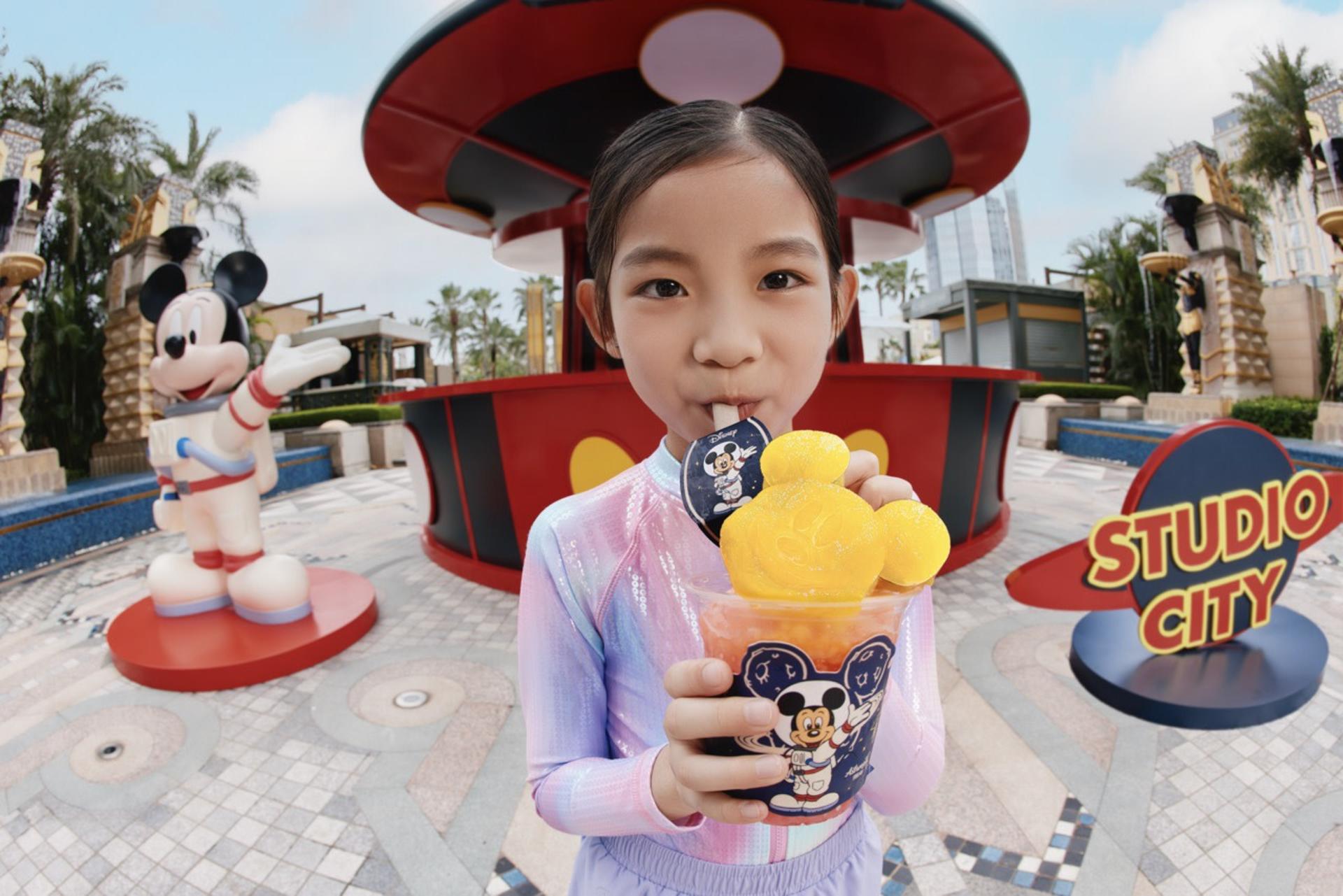 Studio City Water Park in Macau - Thumbnail 38