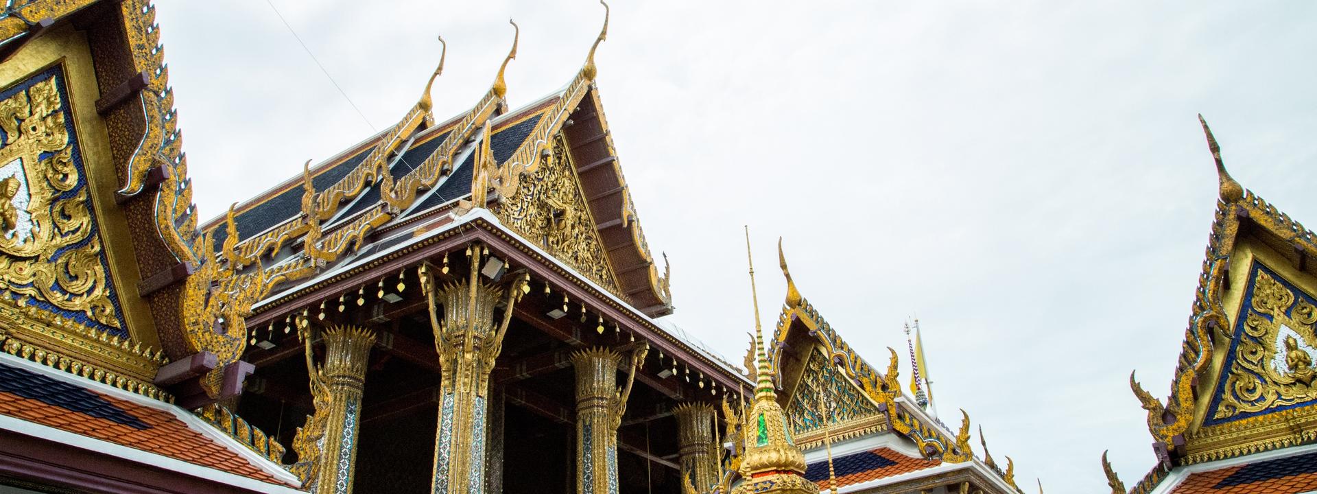 Bangkok Grand Palace, Wat Phra Kaew, and Wat Pho with Lunch  - Thumbnail 5