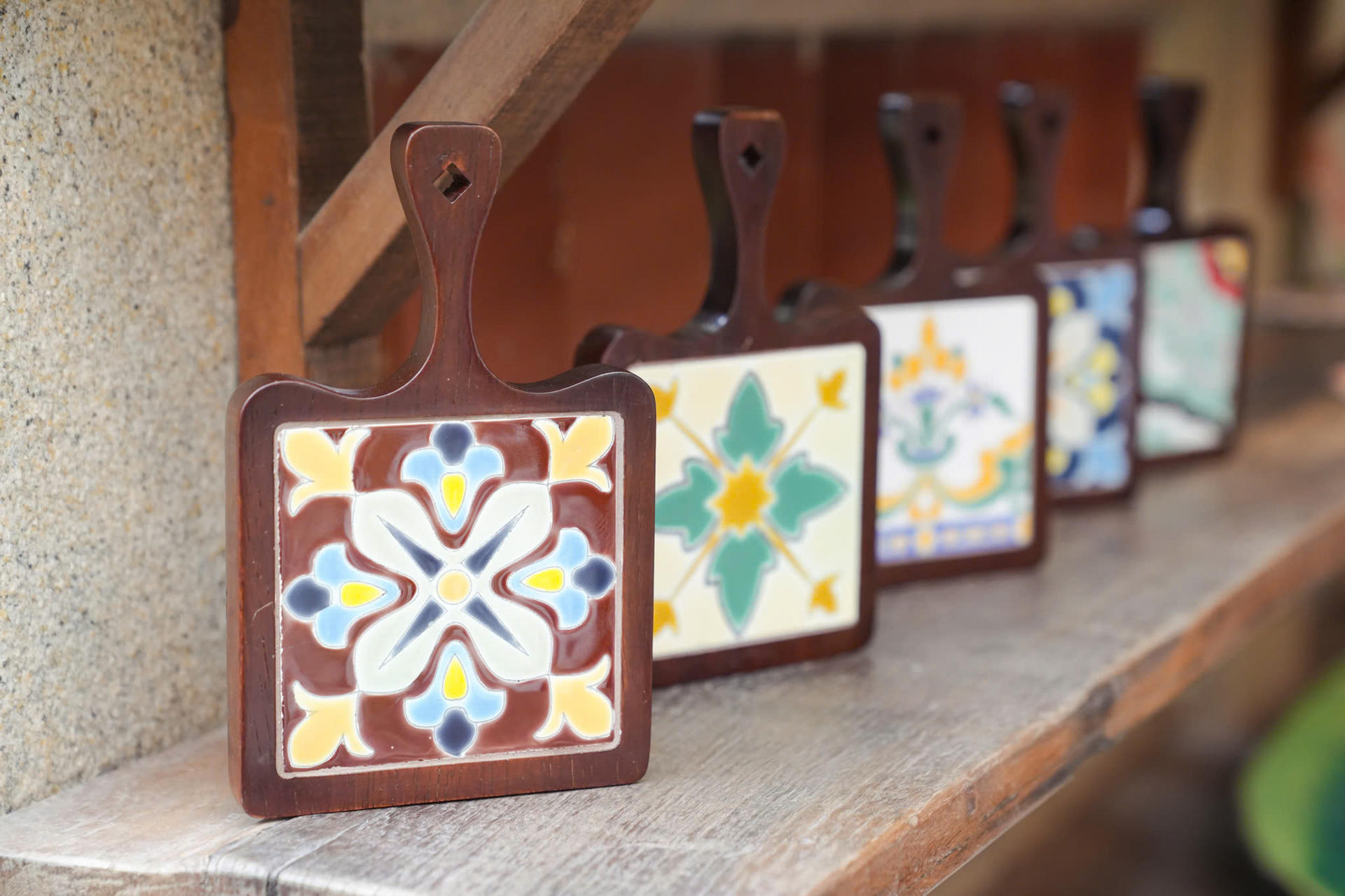 Mosaic Treasures at Bat Trang Pottery Village in Ha Noi  - Thumbnail 4