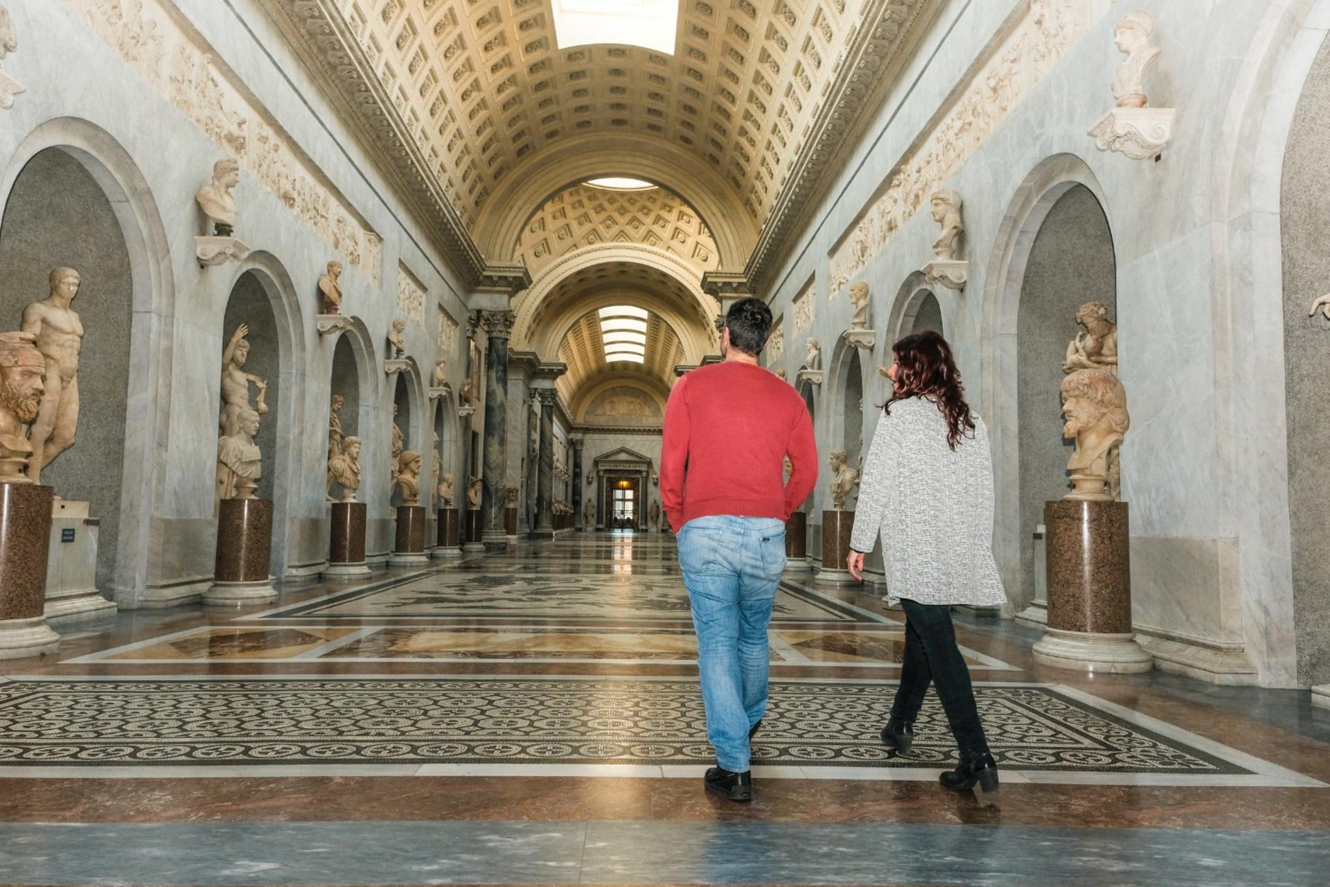 Vatican museums, Sistine Chapel & Basilica first entry private tour - Image 1