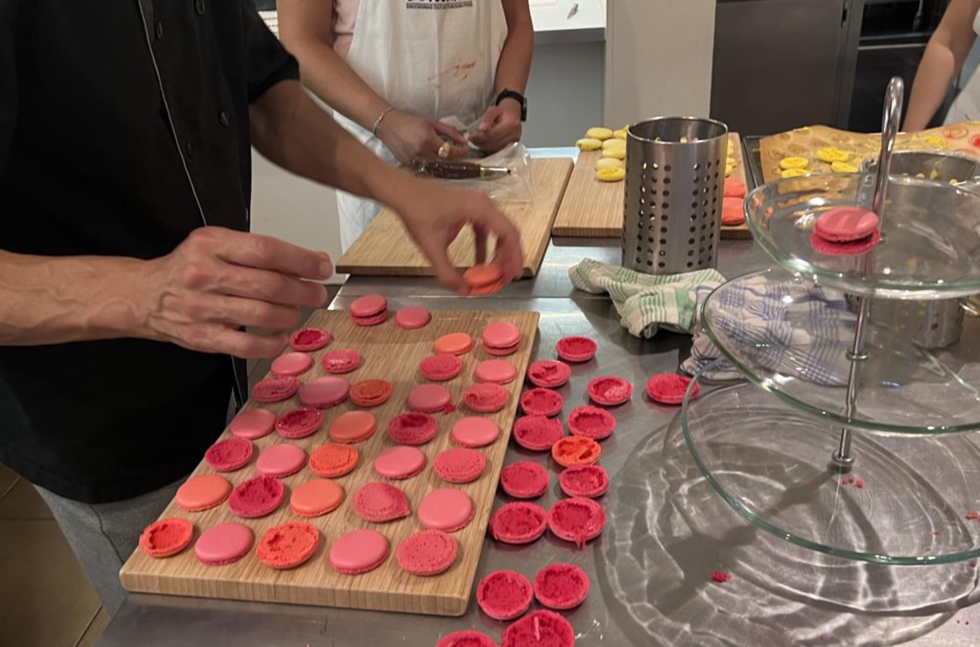 Behind the Scenes Macaron Baking Class in Paris - Thumbnail 20