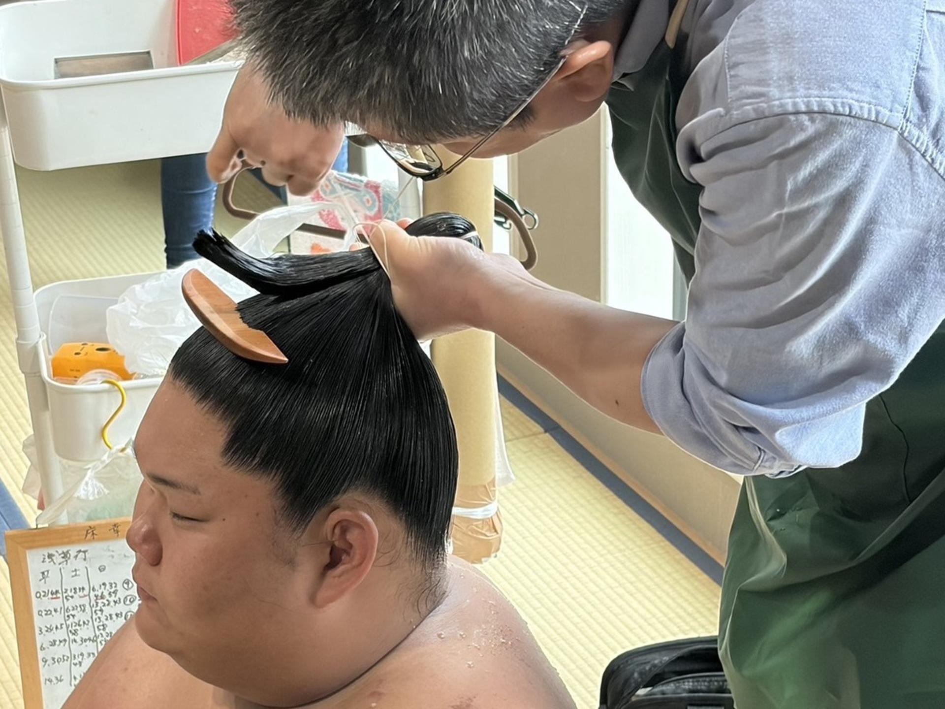 [Watch Sumo Training in Tokyo]  Experience sumo up close! - Thumbnail 5