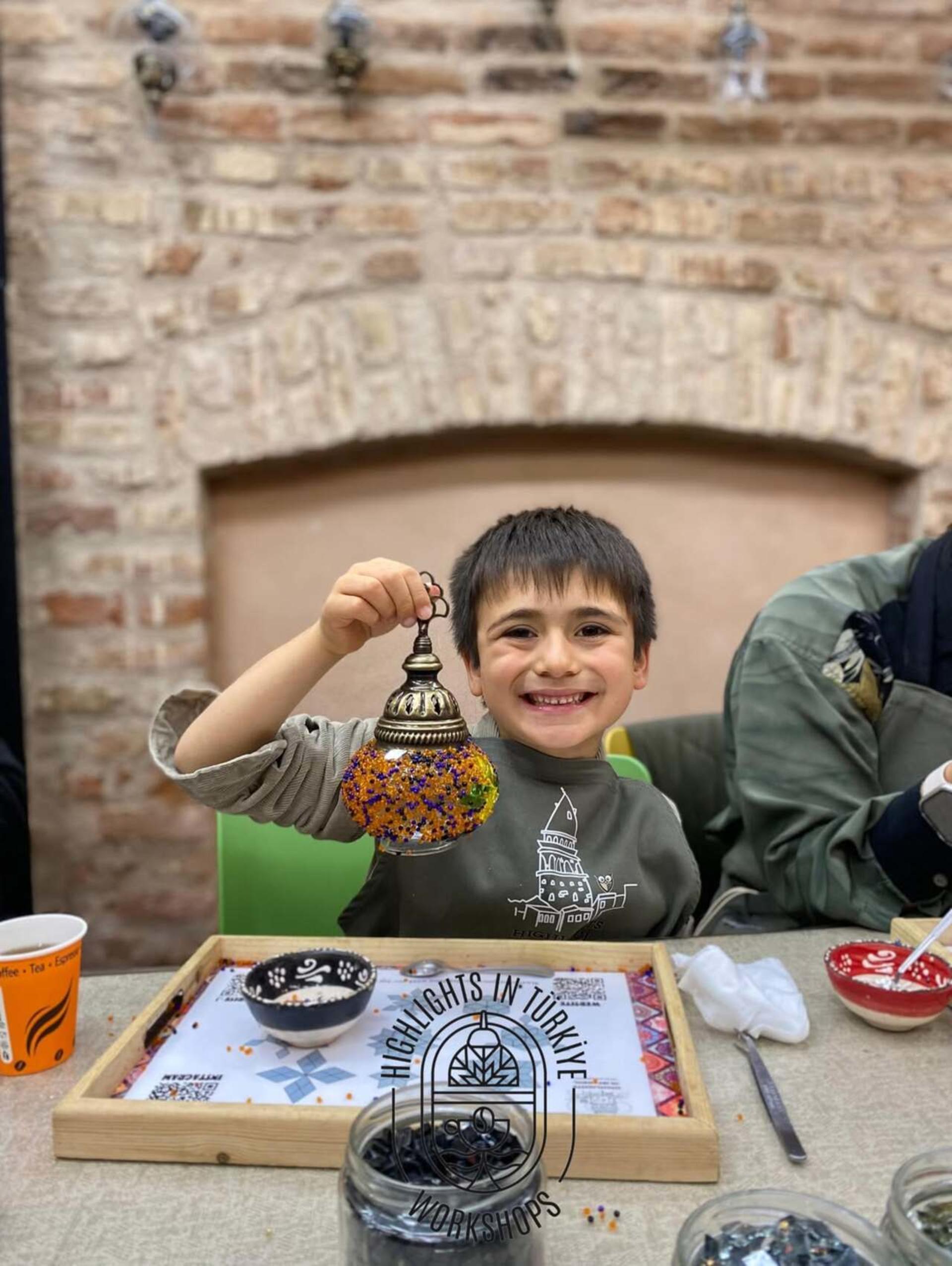 Antalya: Traditional Mosaic Lamp Workshop - Mediterranean Glass Art - Thumbnail 24