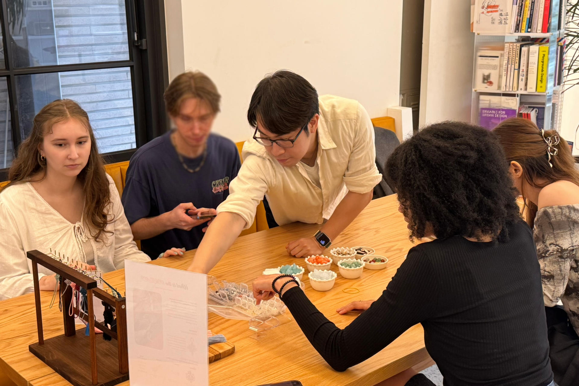 [Seoul Haebangchon] Korean Traditonal Luckycharm Making Class - Thumbnail 4