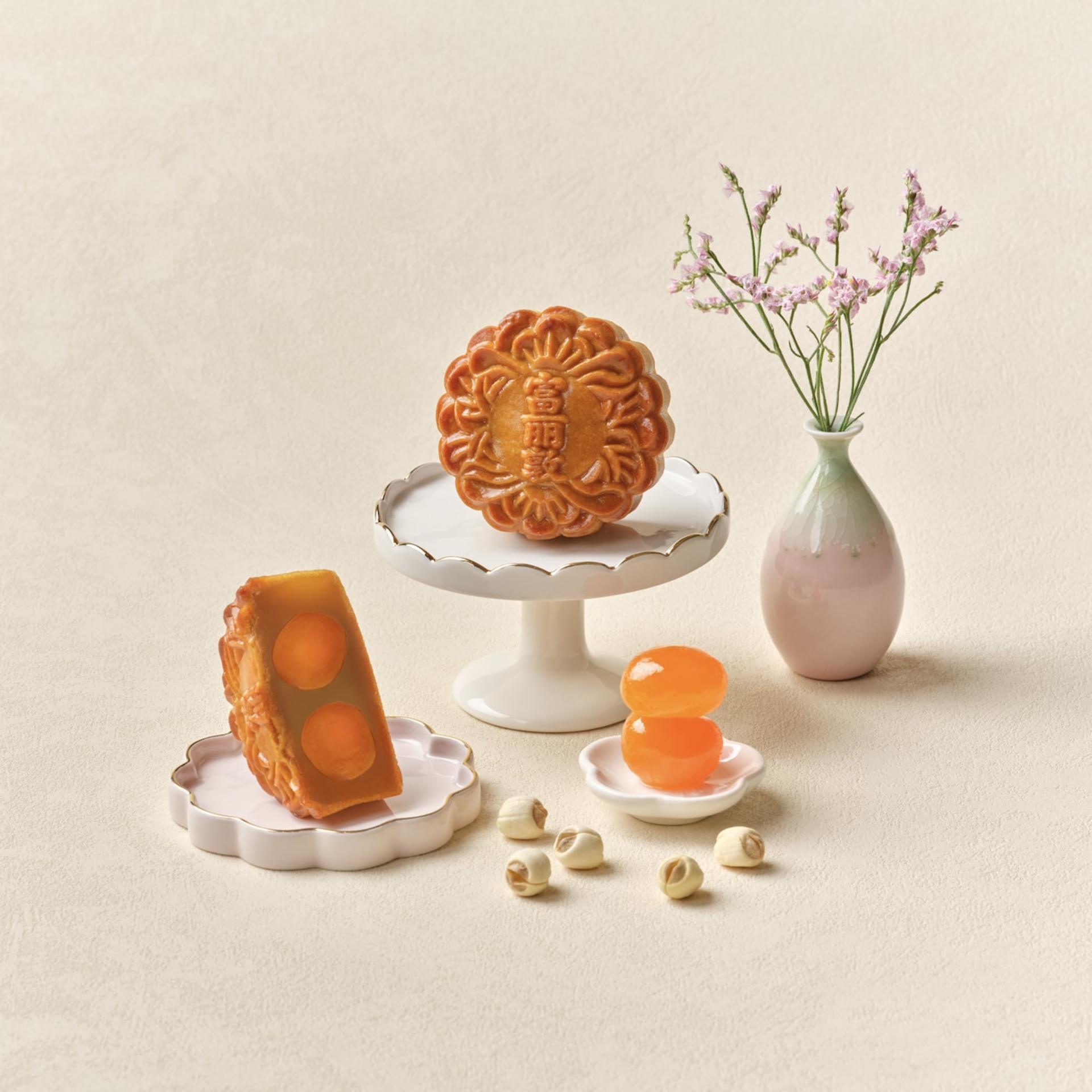 The Fullerton Cake Boutique Mid-Autumn Mooncakes  - Thumbnail 7