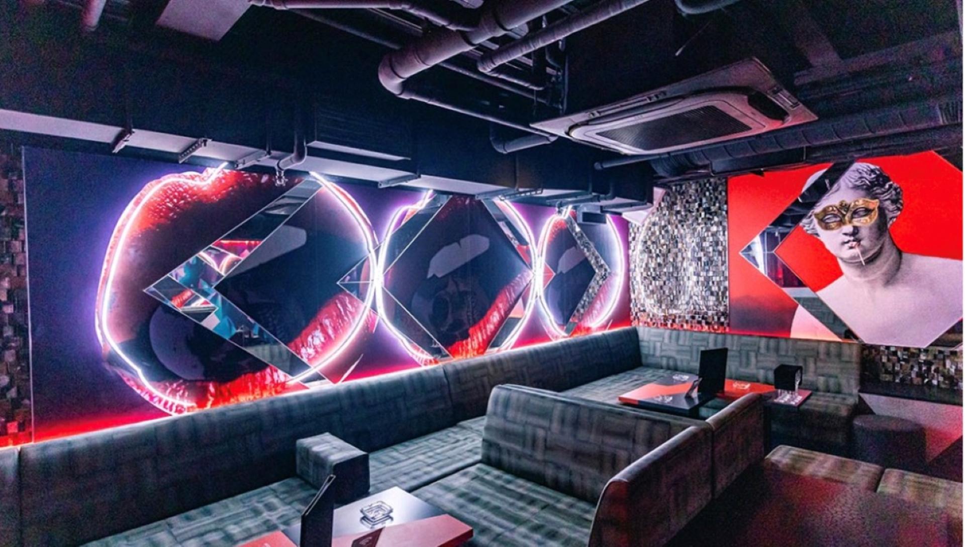 Osaka Shinsaibashi: CRAZY LAND by CHEVAL Nightclub Admission Ticket - Thumbnail 26