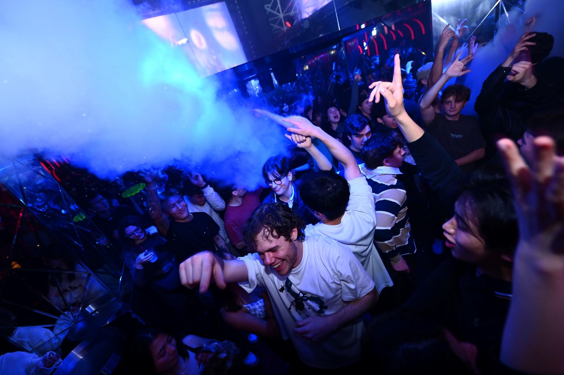 Kyoto: KITSUNE  Nightclub Admission Ticket (For Foreign) - Thumbnail 25