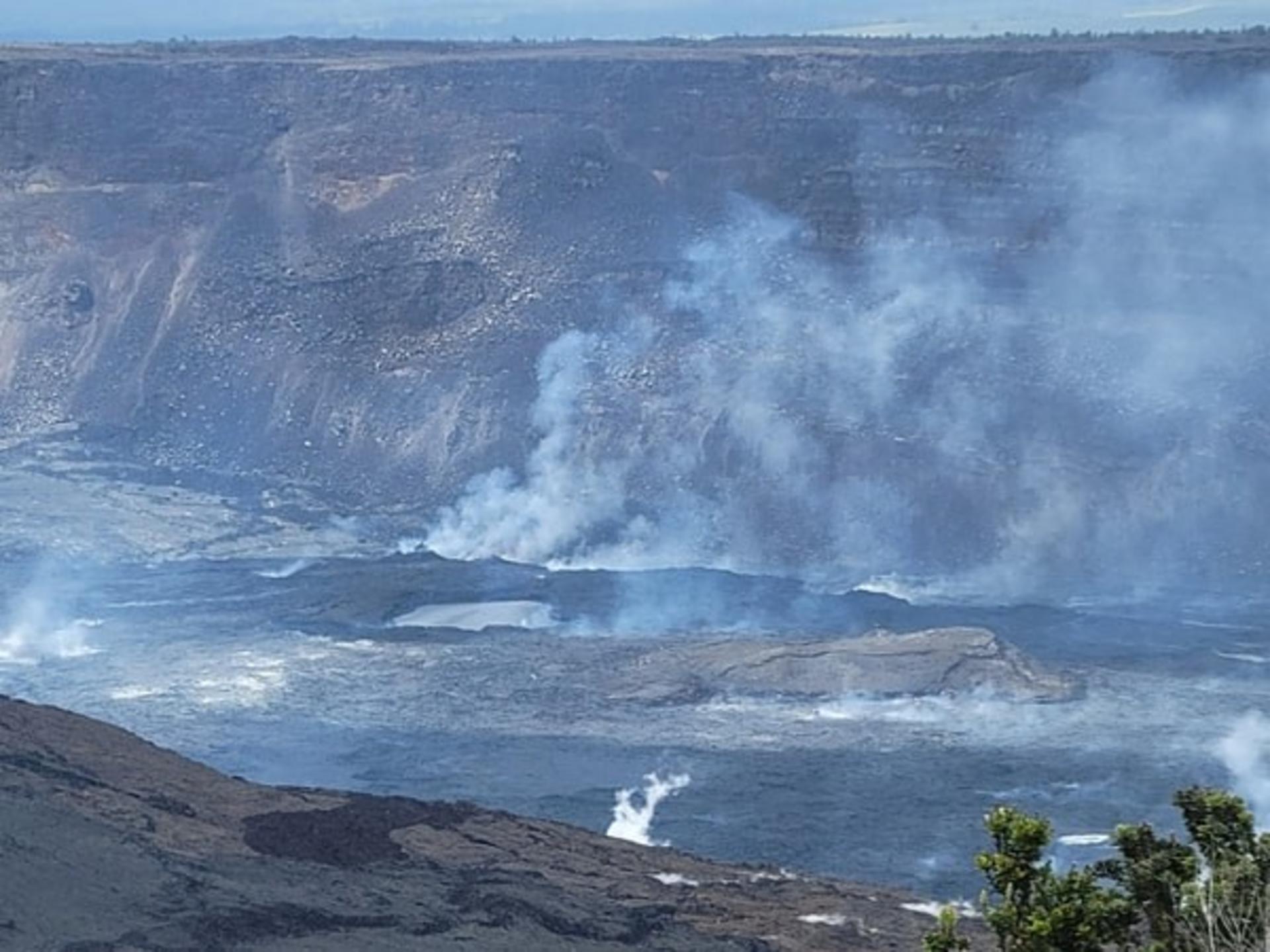 Adventure Hilo & Hawai‘i Volcanoes National Park - Thumbnail 4