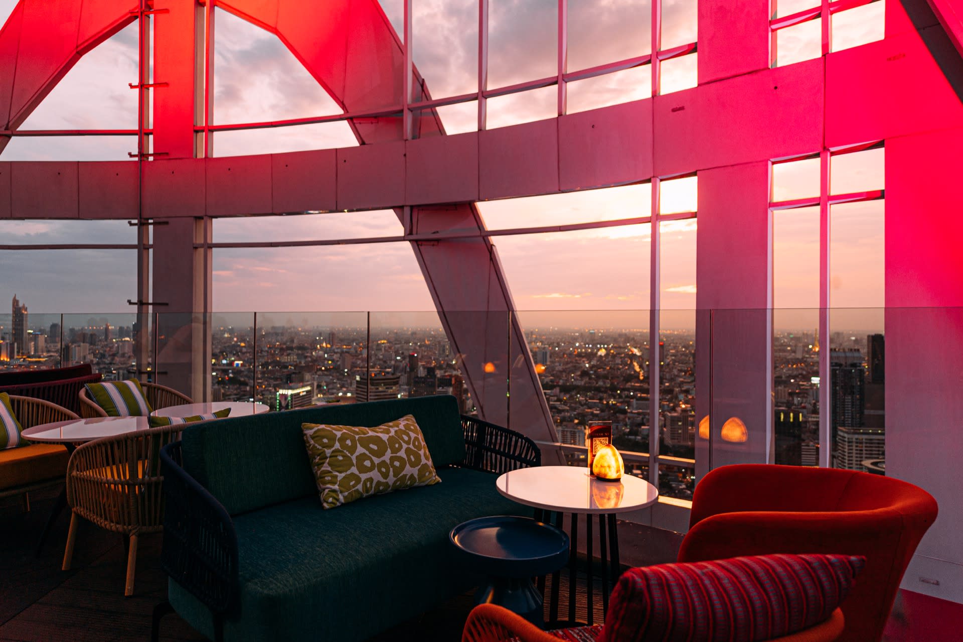 COCOA XO Bar at Red Sky 57th Floor - Thumbnail 14