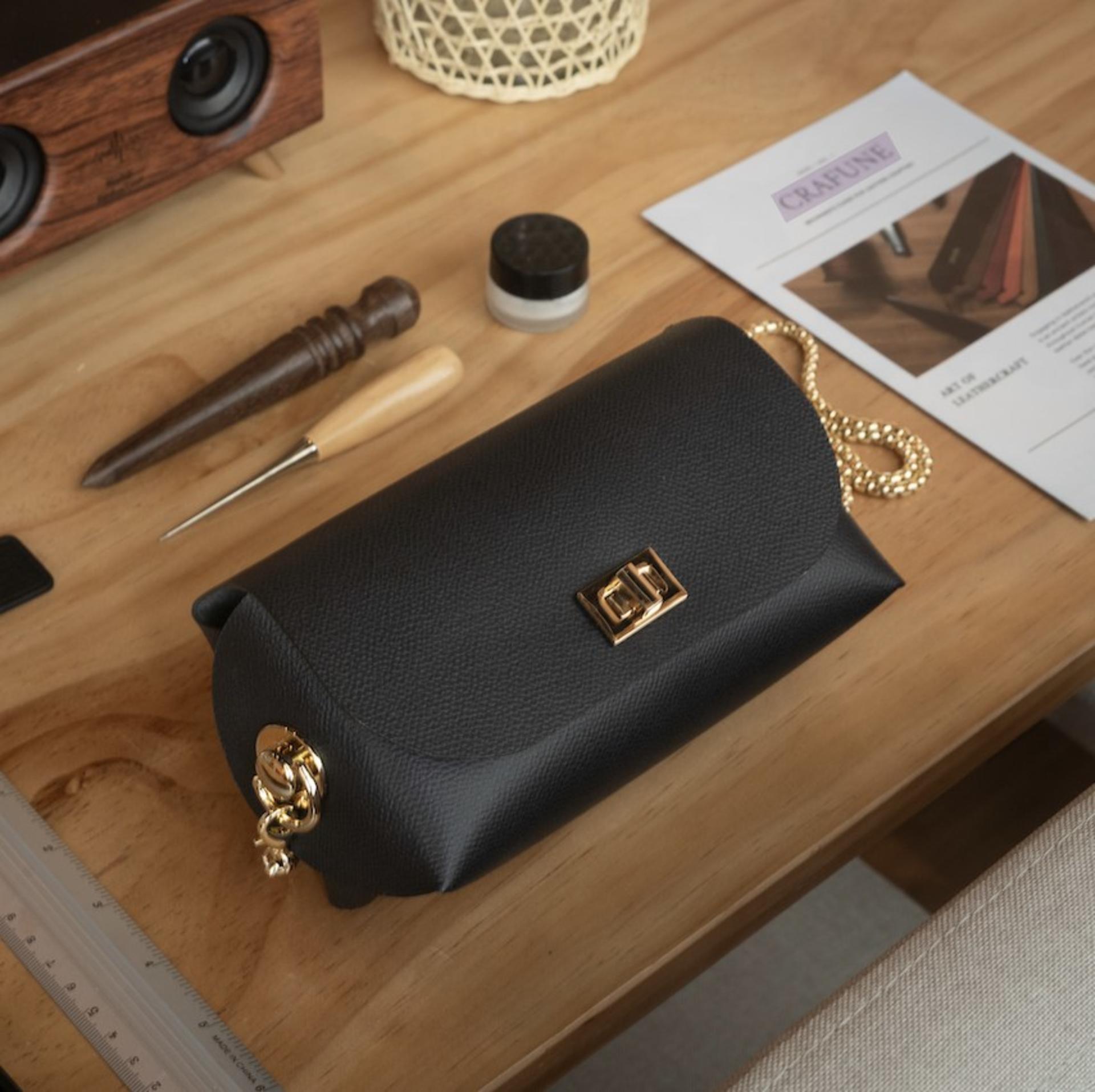 Leather Accessories Workshop by Crafune at Funan - Thumbnail 5