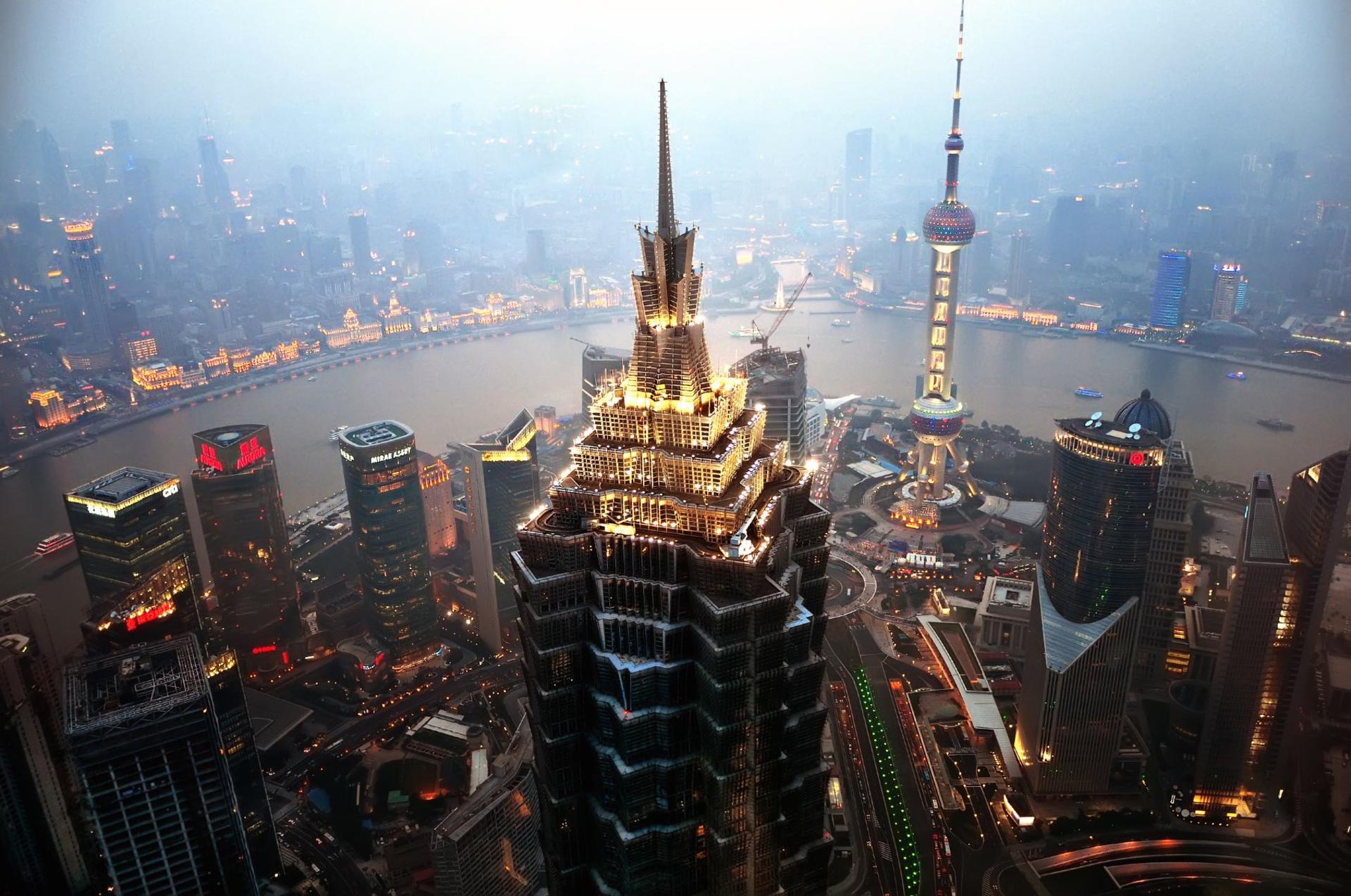 Private guided day tour of Shanghai (Lujiazui/Oriental Pearl Tower/Yu Garden/Jade Buddha Temple, etc.) - Thumbnail 11